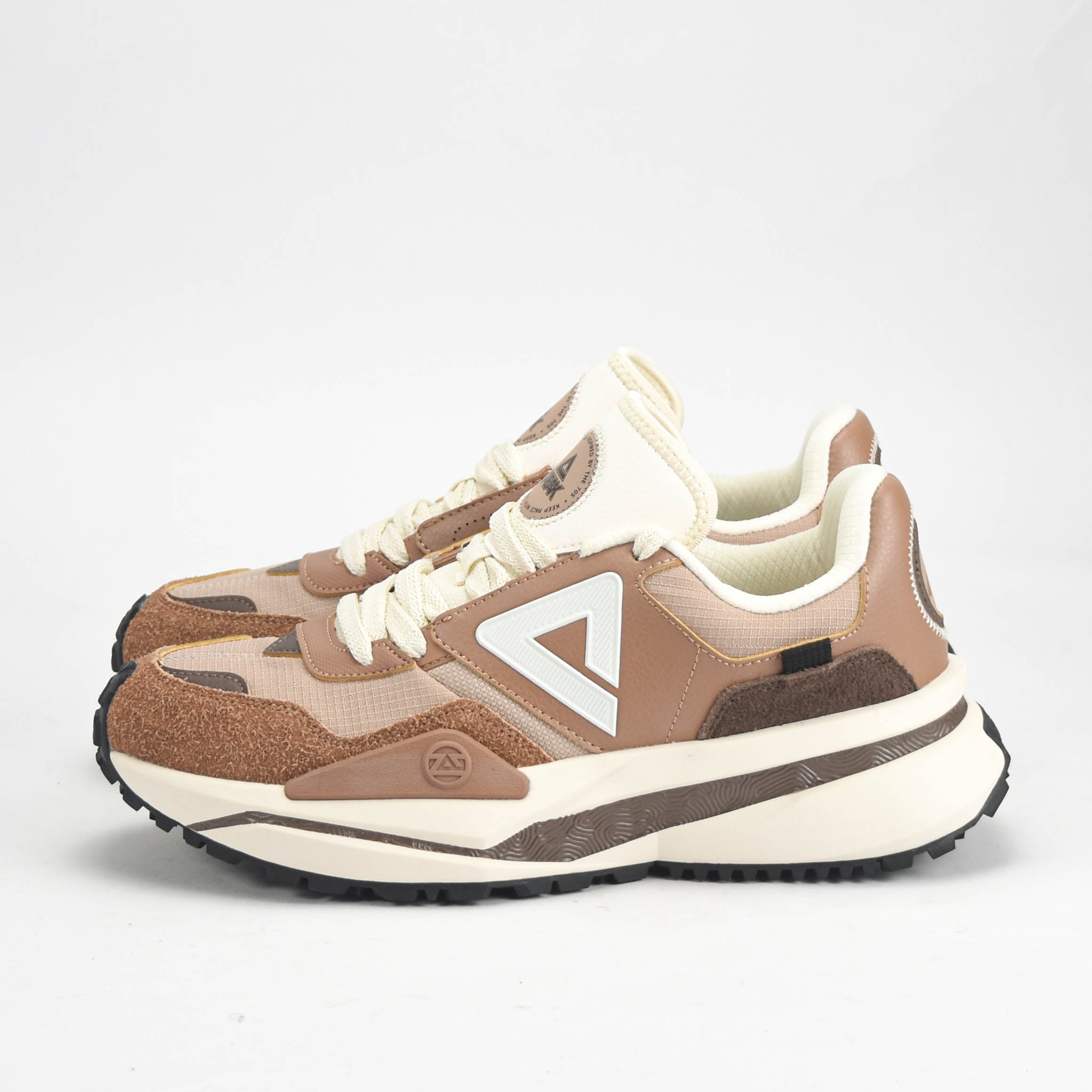 PEAK SHOES