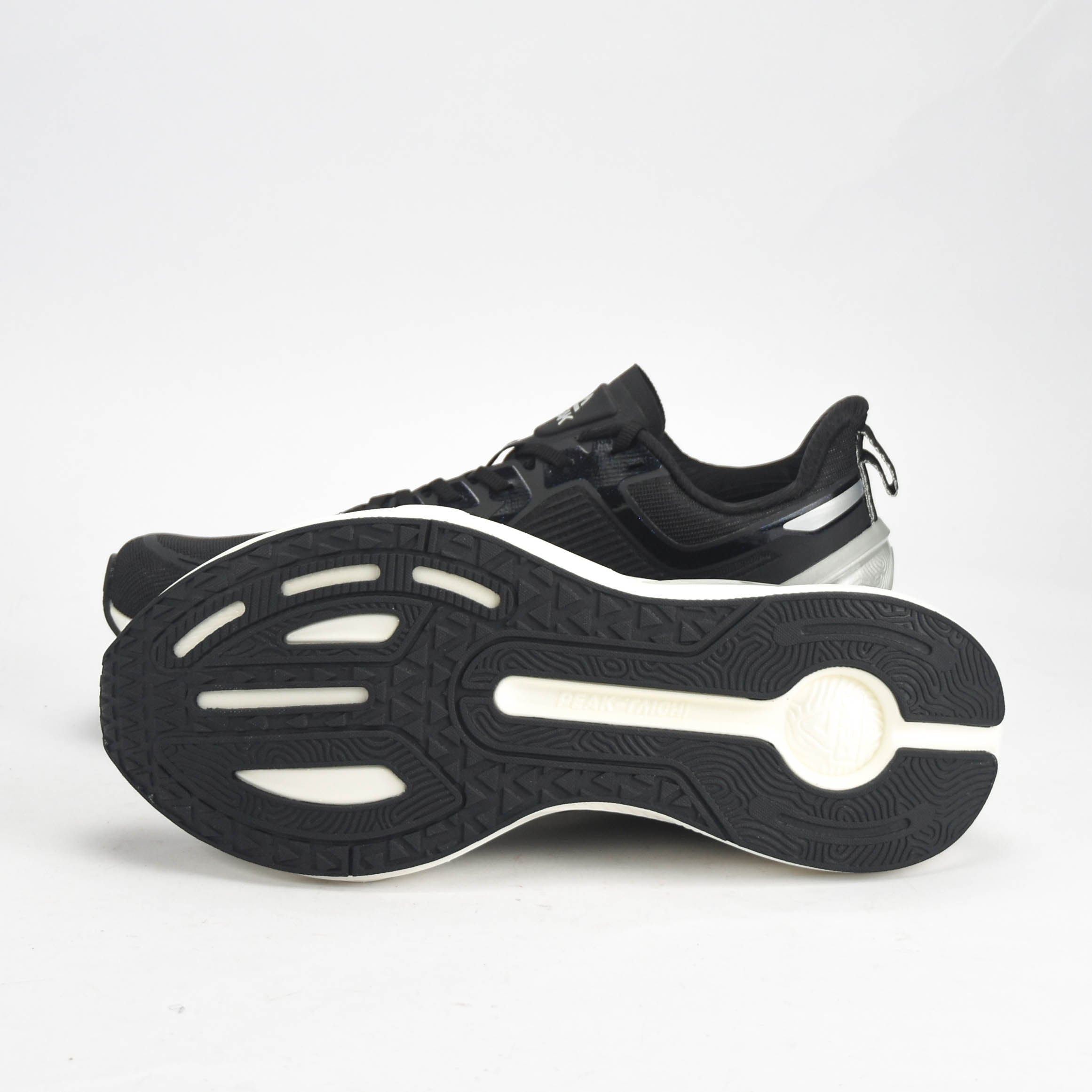 PEAK SHOES