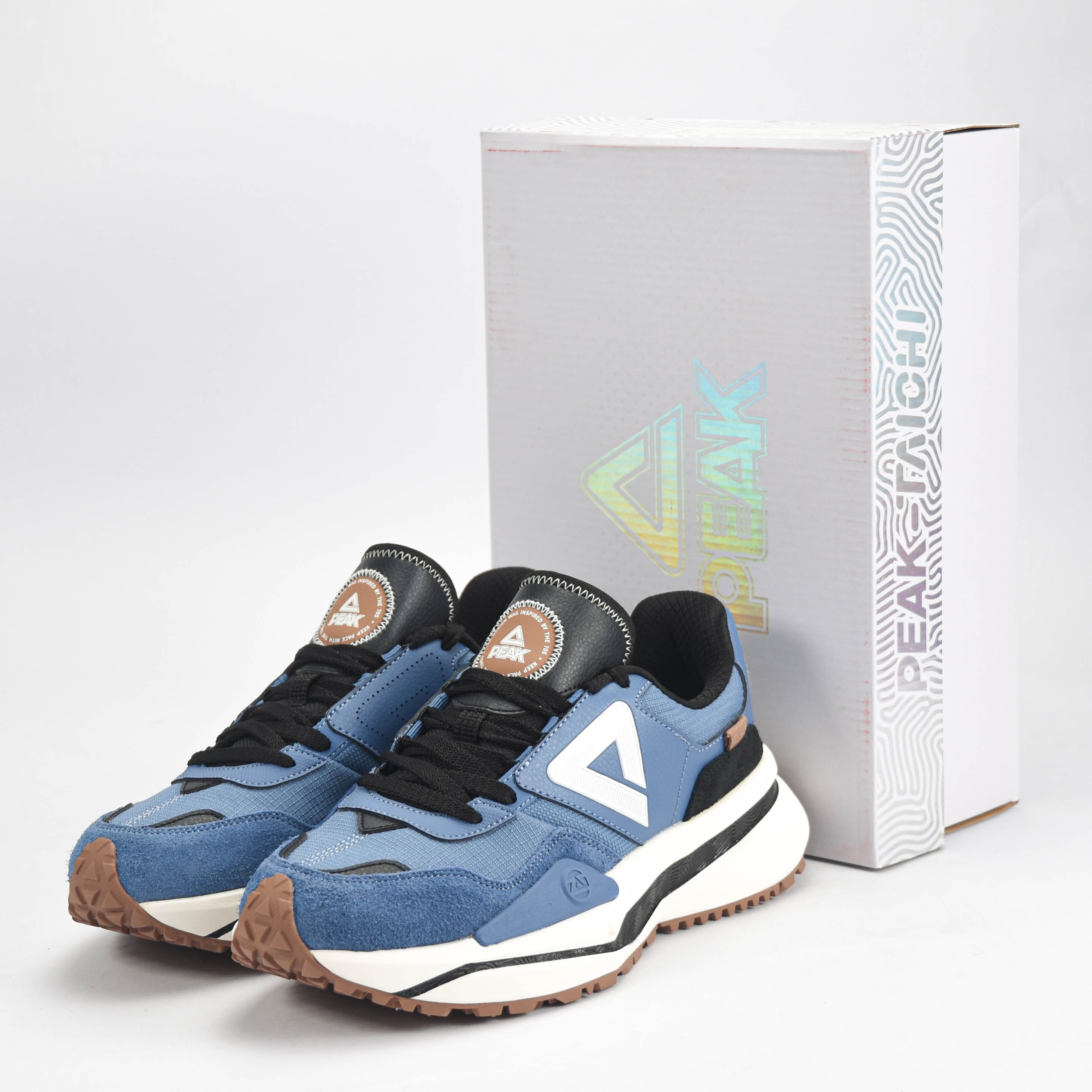 PEAK SHOES