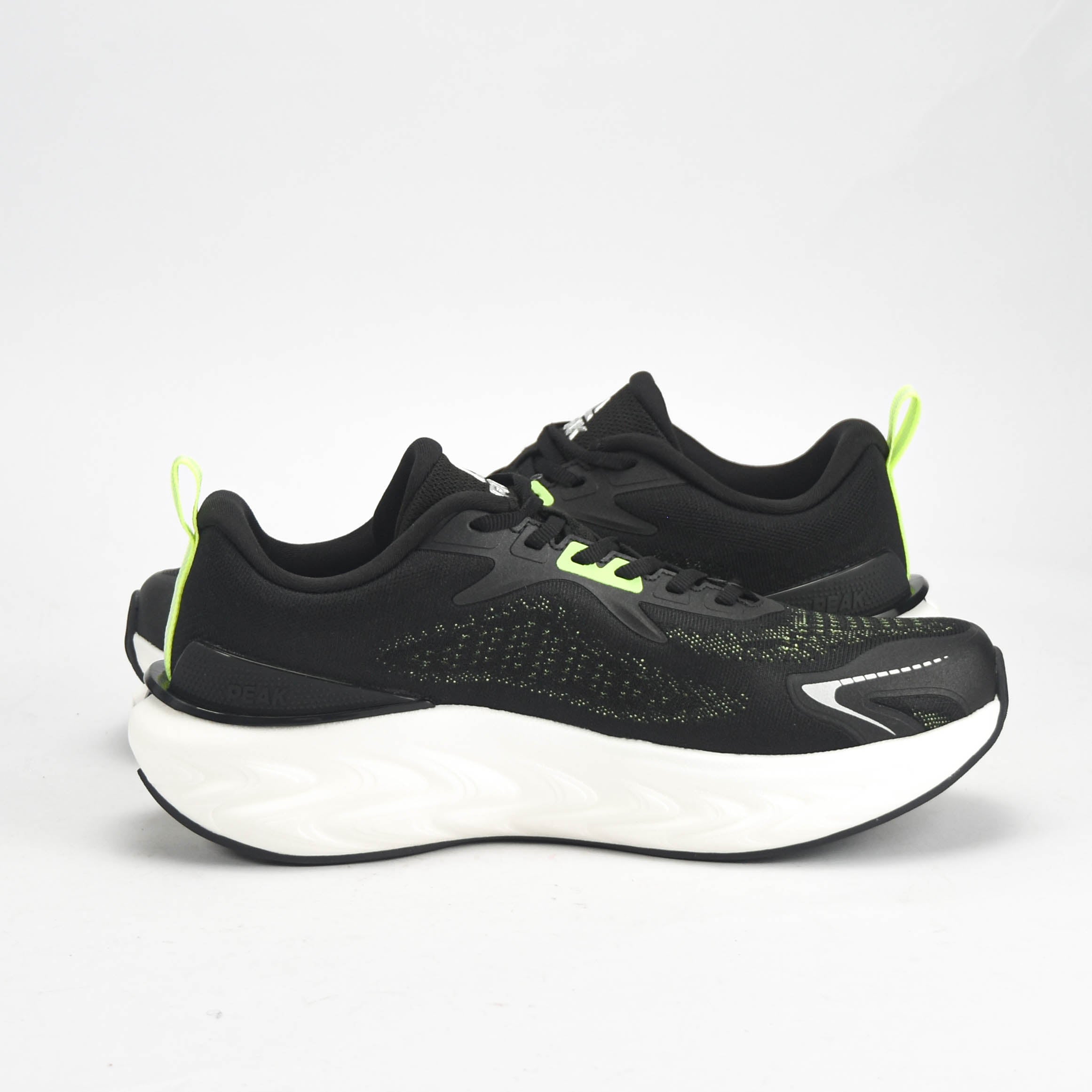 PEAK SHOES
