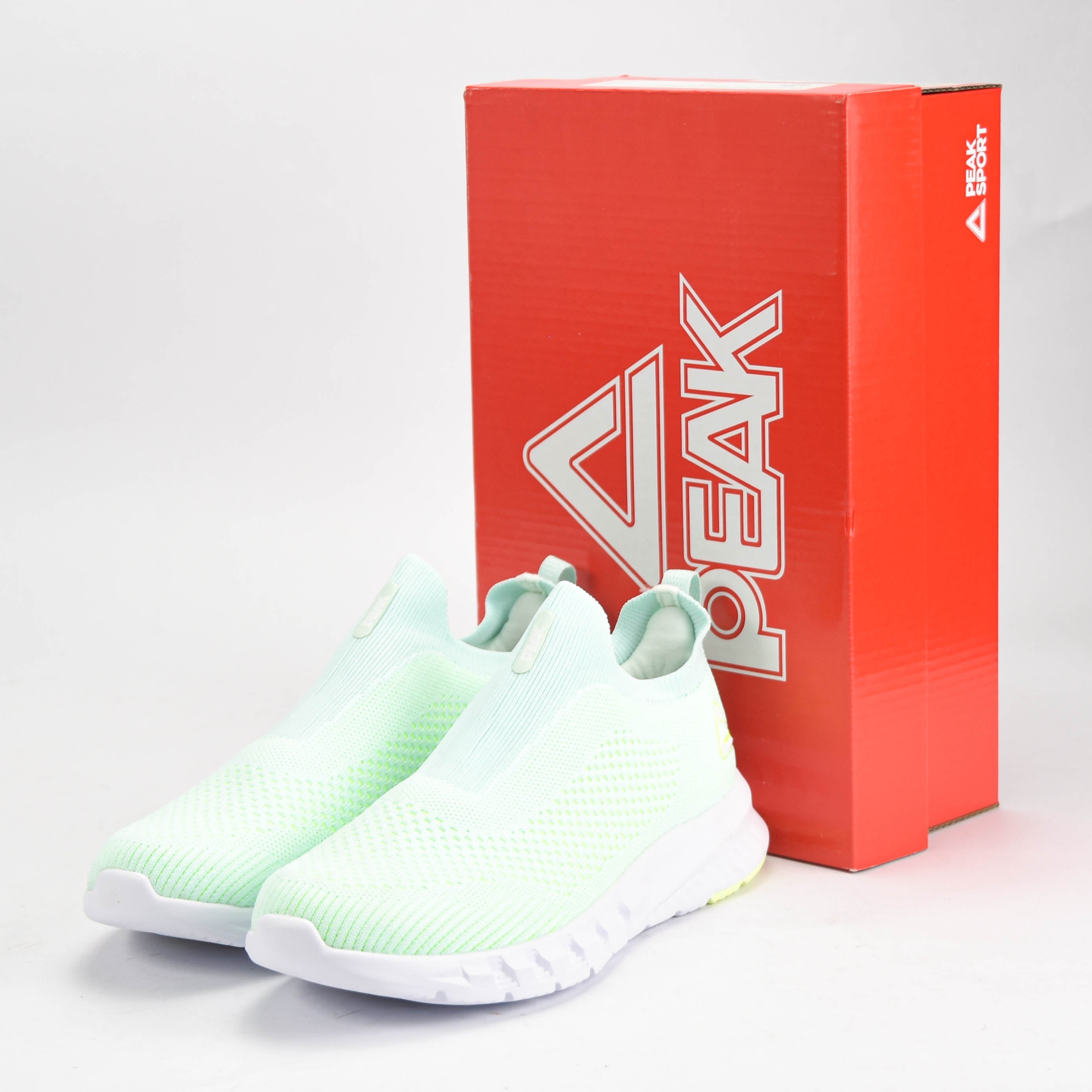 PEAK SHOES
