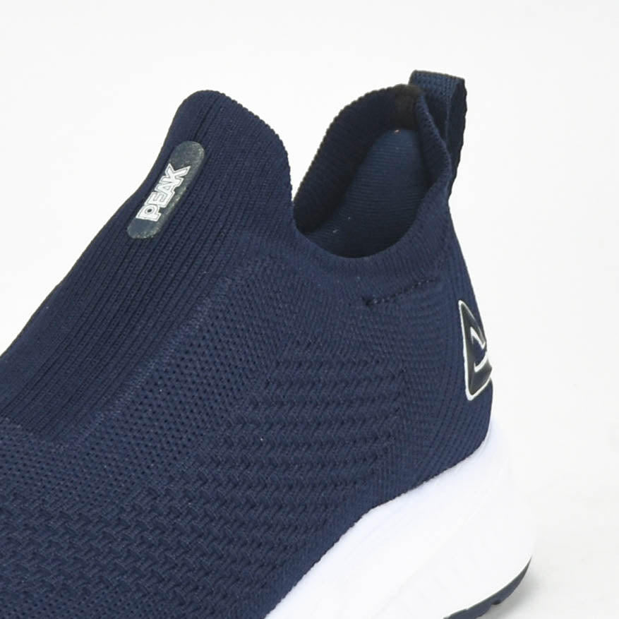 PEAK SHOES