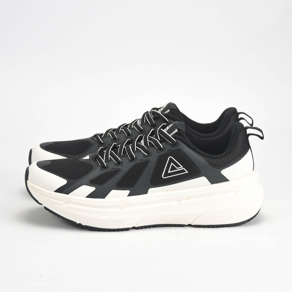 PEAK SHOES