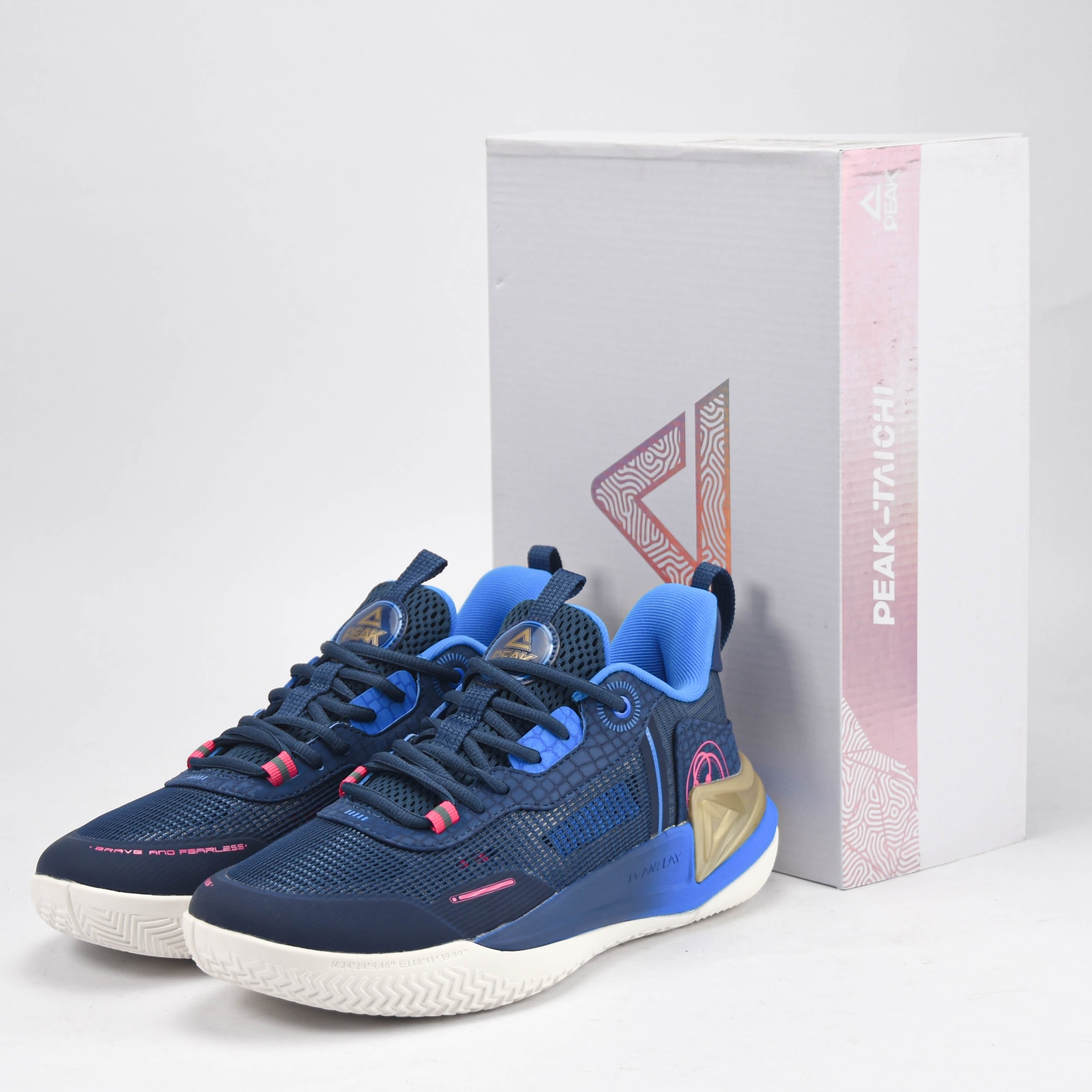 PEAK SHOES