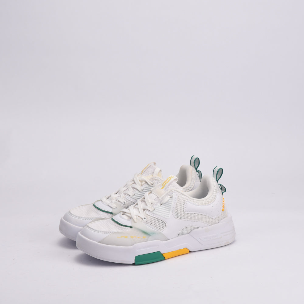 PEAK FOOTWEAR