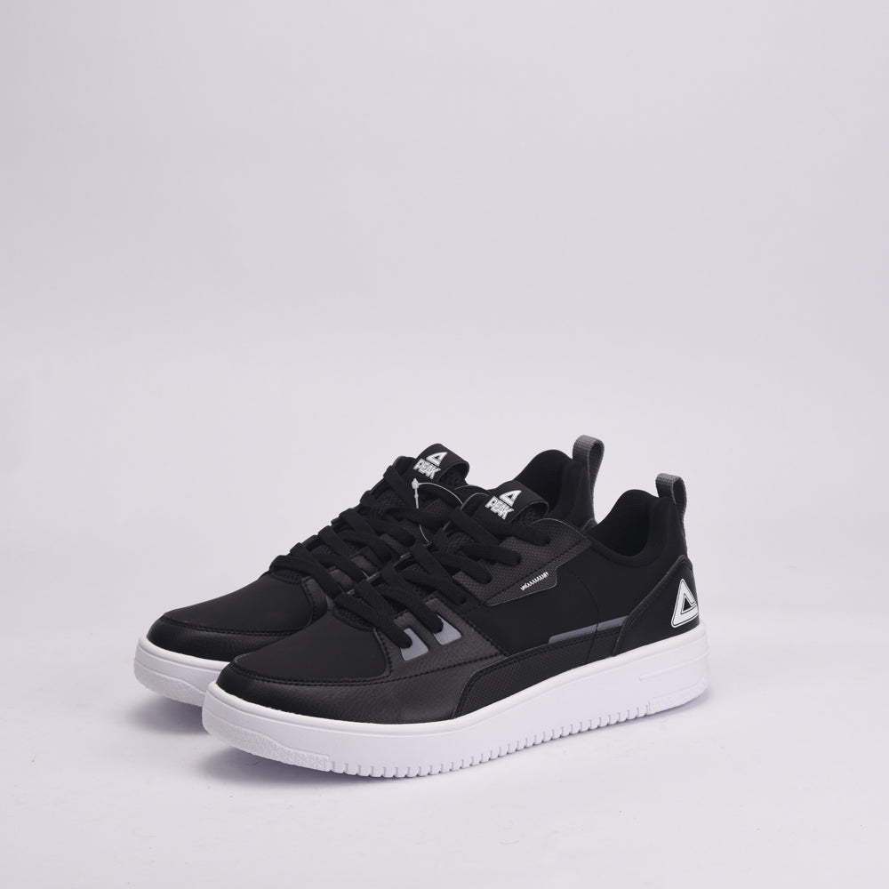 PEAK FOOTWEAR
