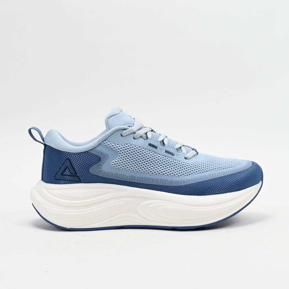PEAK FOOTWEAR