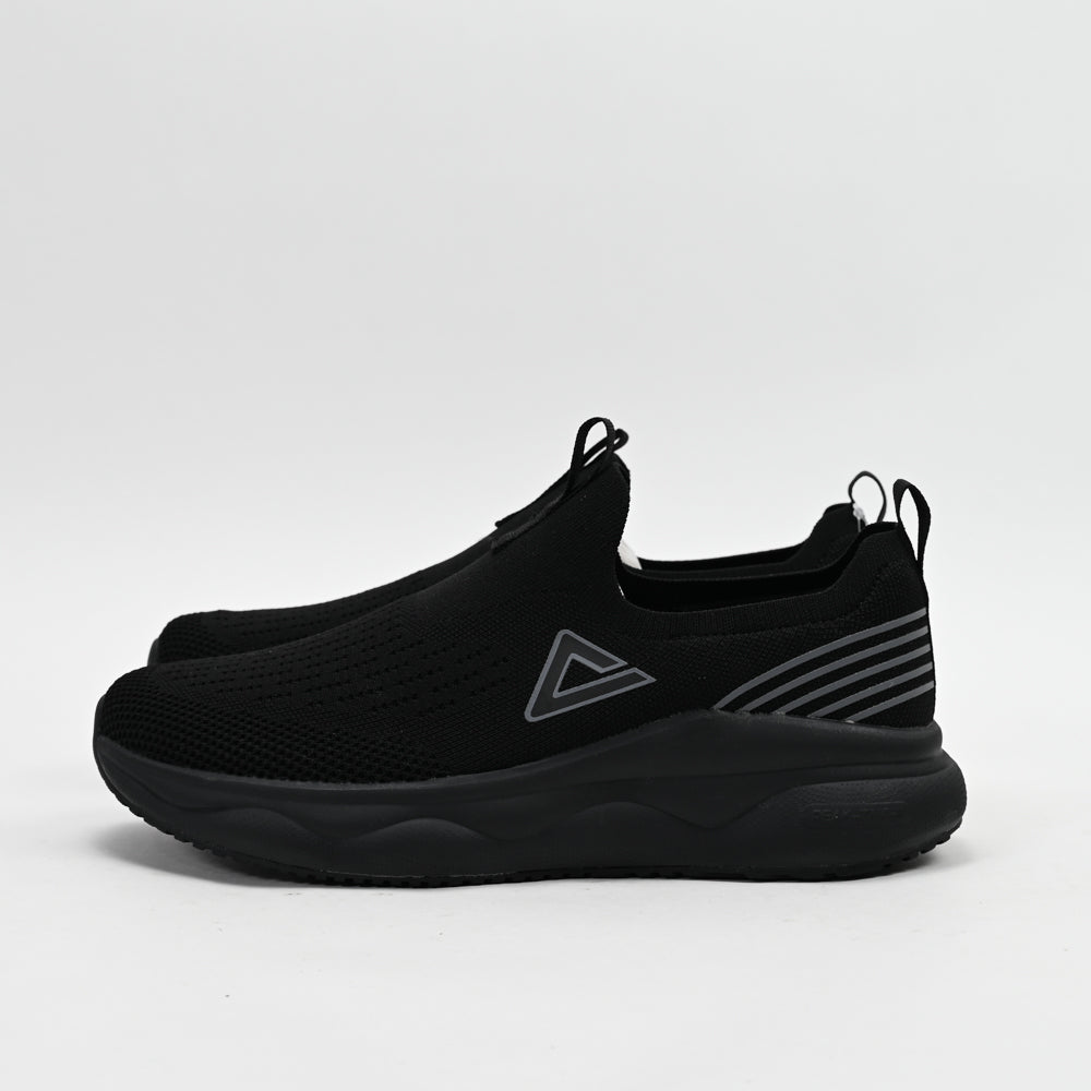 PEAK FOOTWEAR