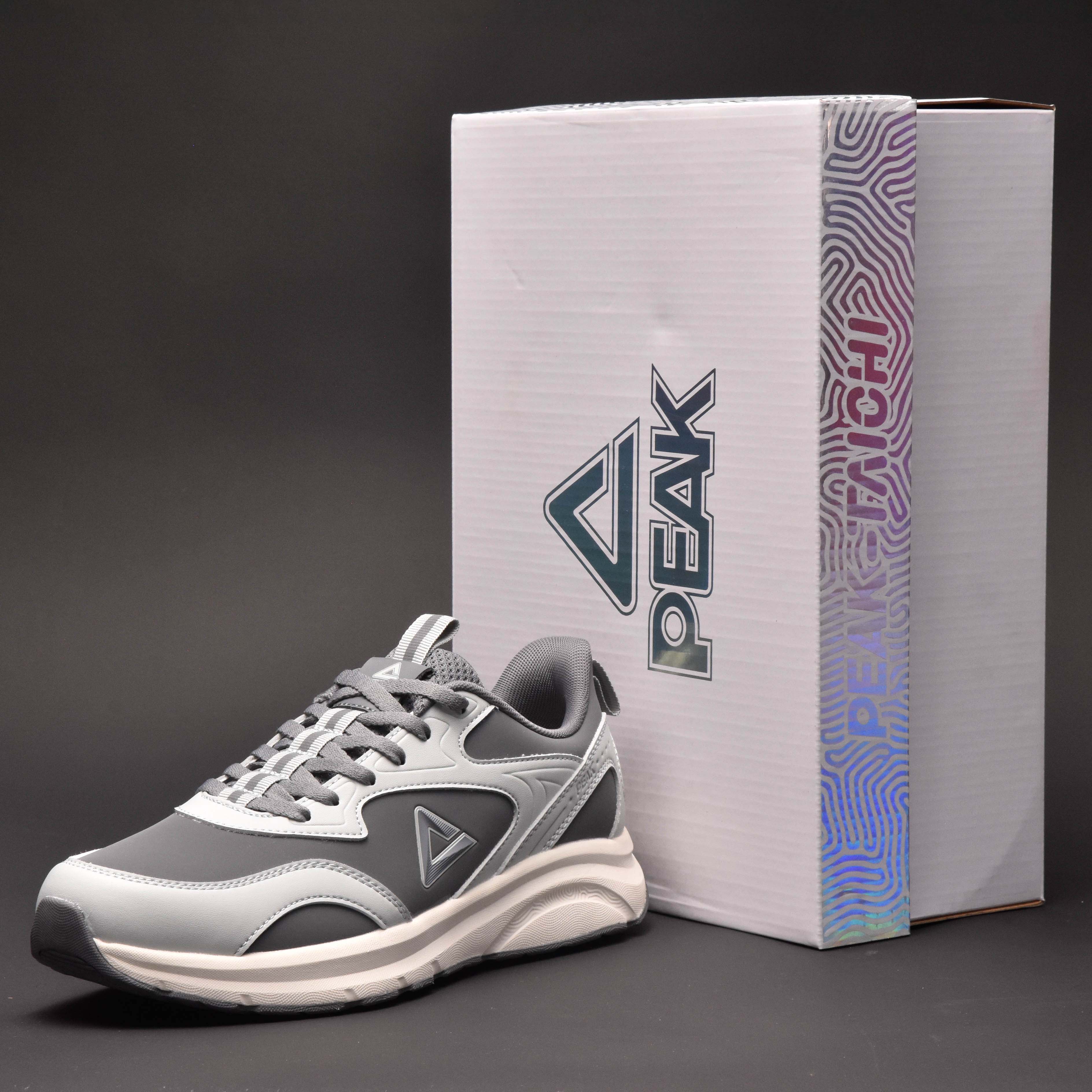 PEAK WALKING SHOES