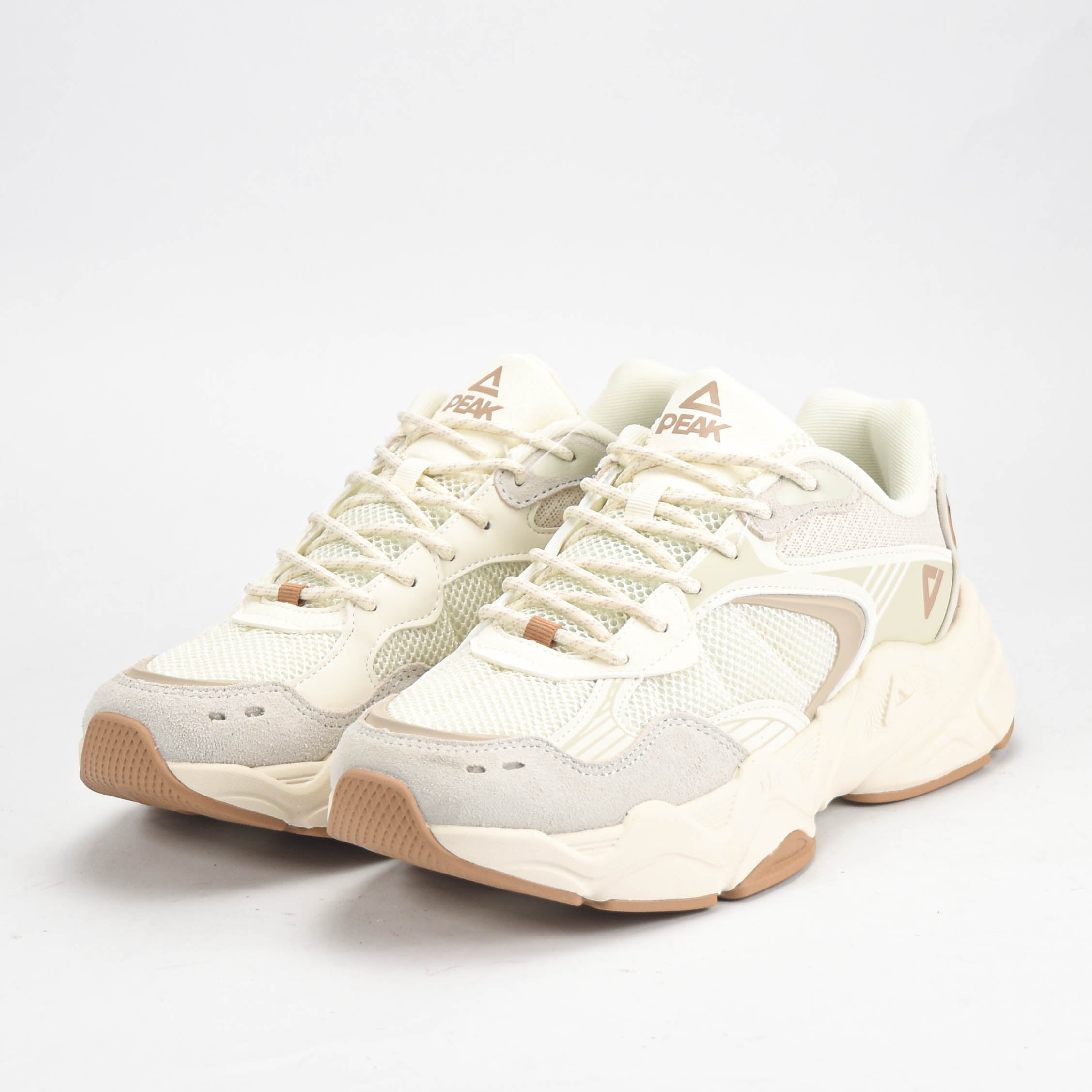 PEAK SHOES