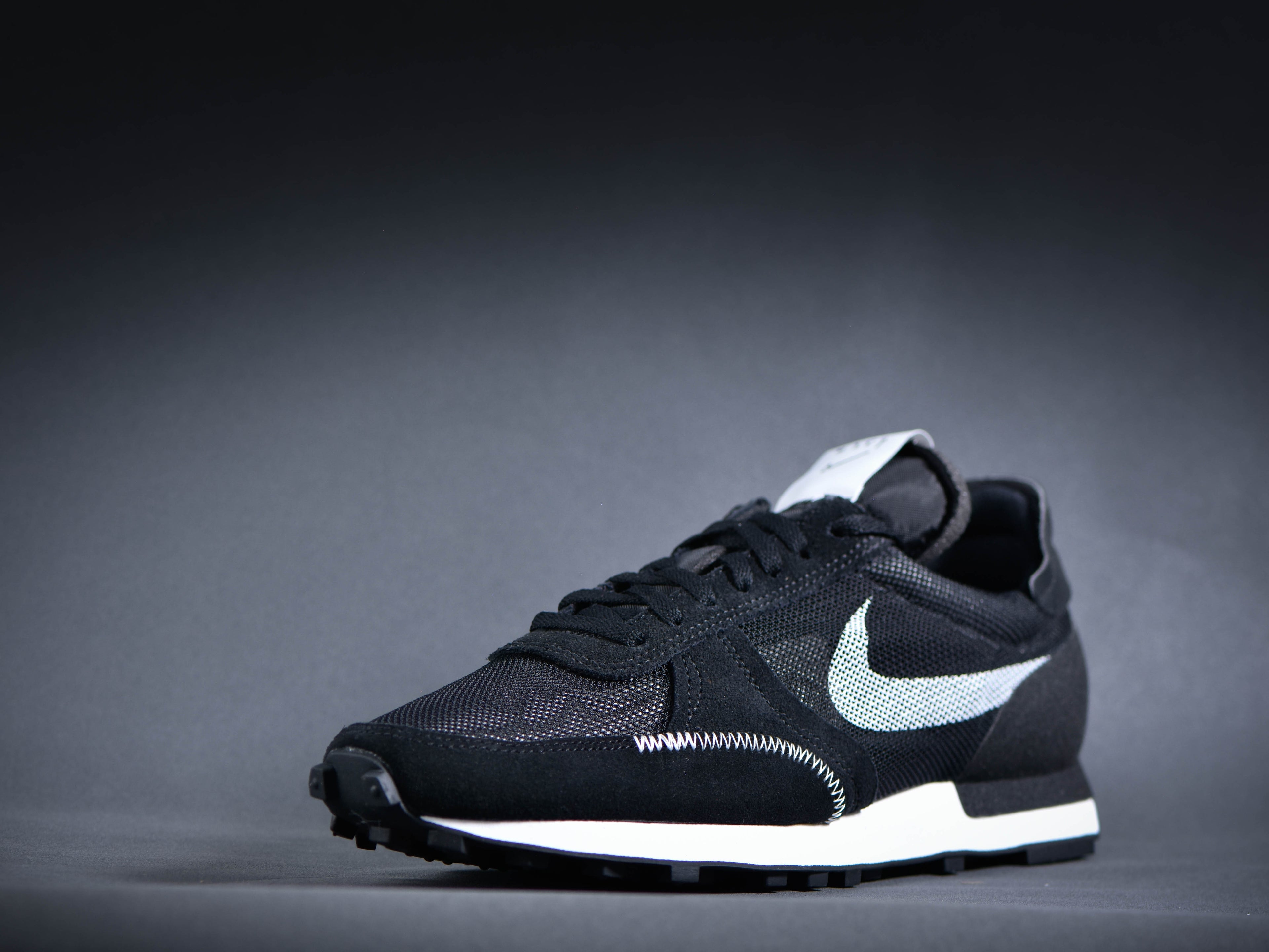 NIKE Dbreak Type Black White