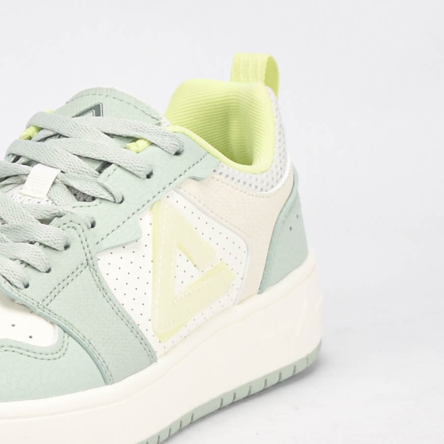 PEAK SHOES