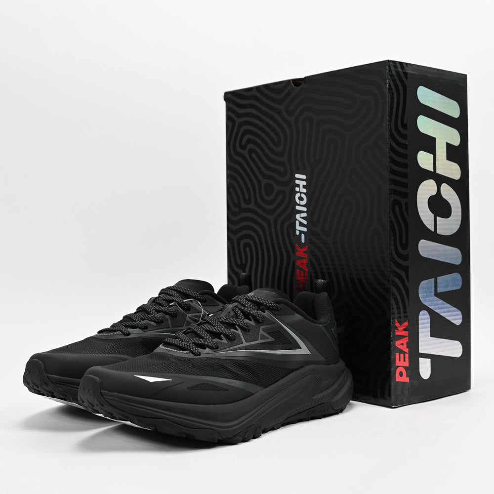 PEAK FOOTWEAR