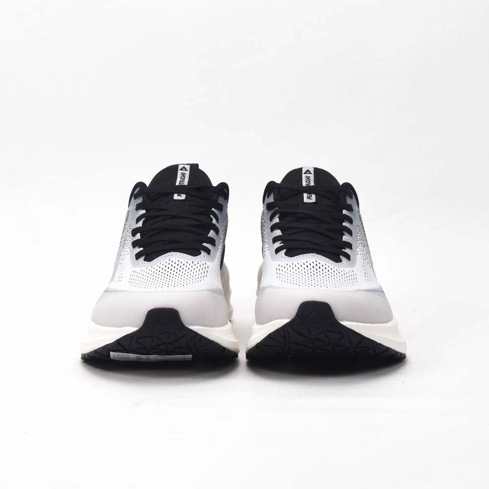 PEAK RUNNING SHOES