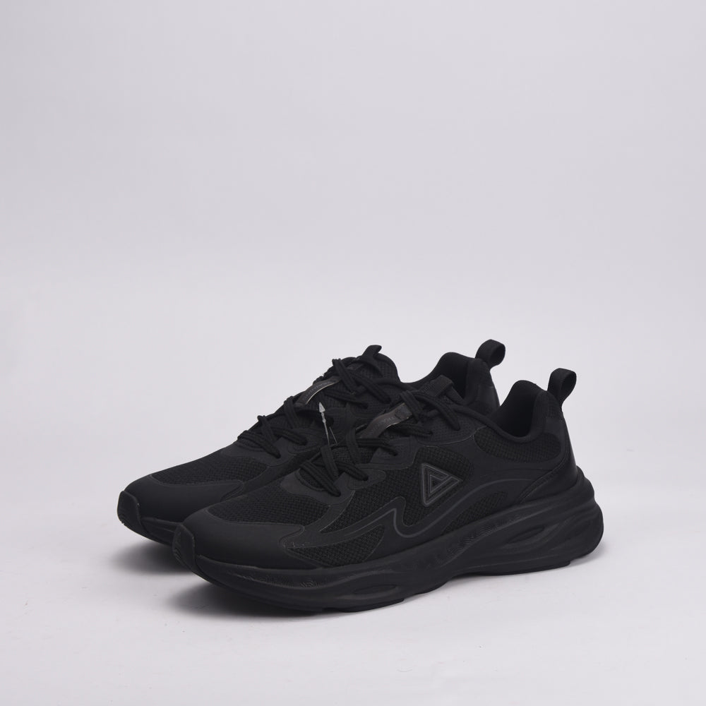 PEAK FOOTWEAR