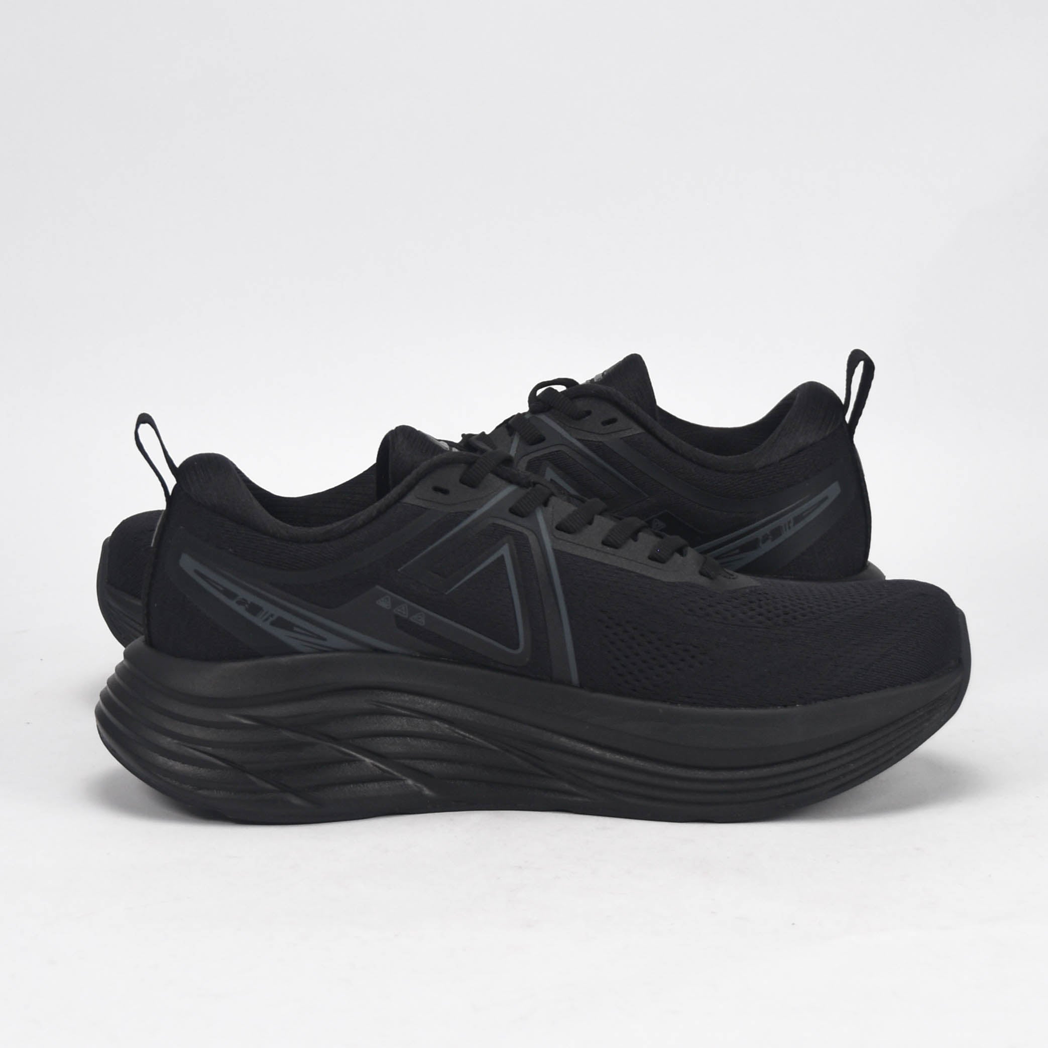 PEAK SHOES