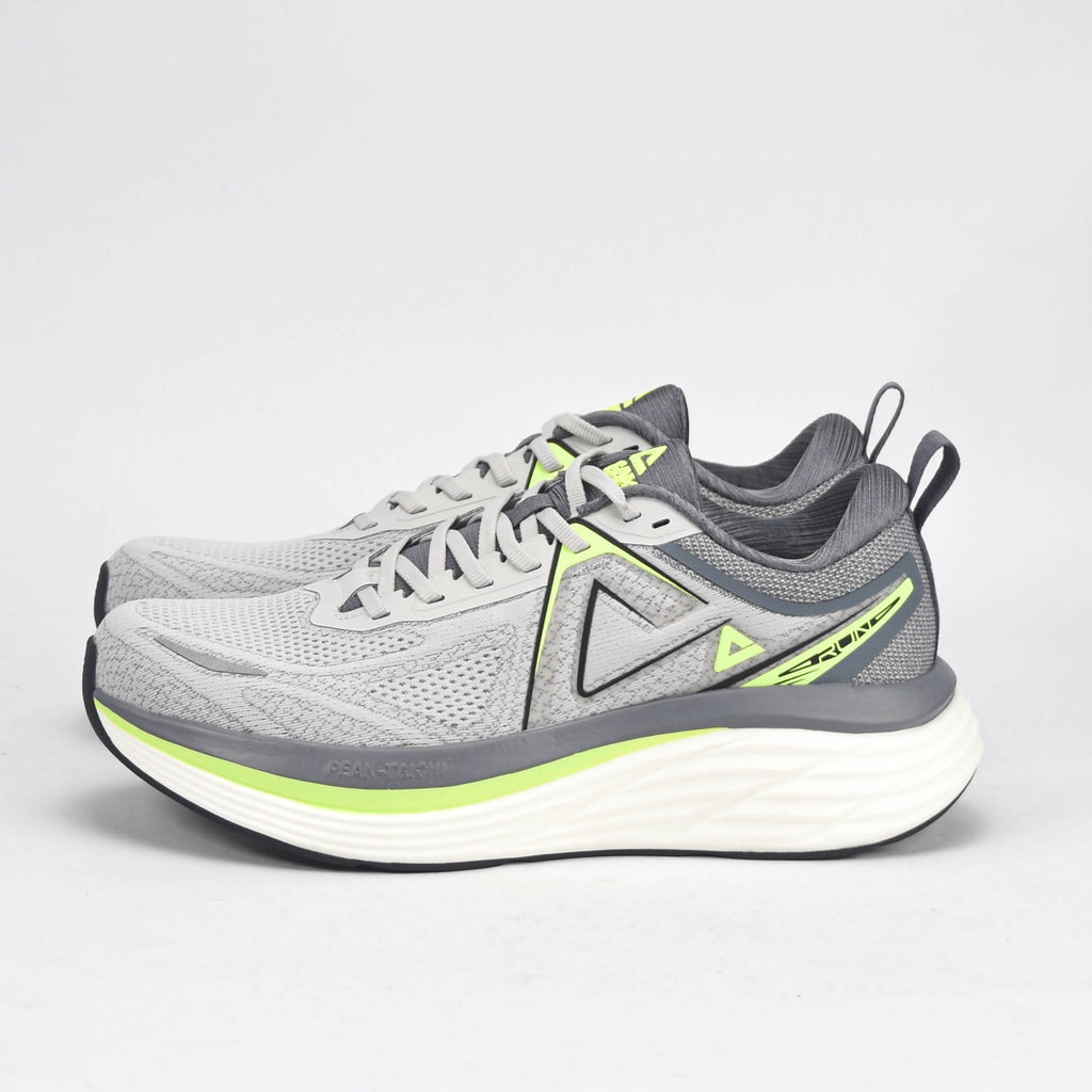 PEAK SHOES
