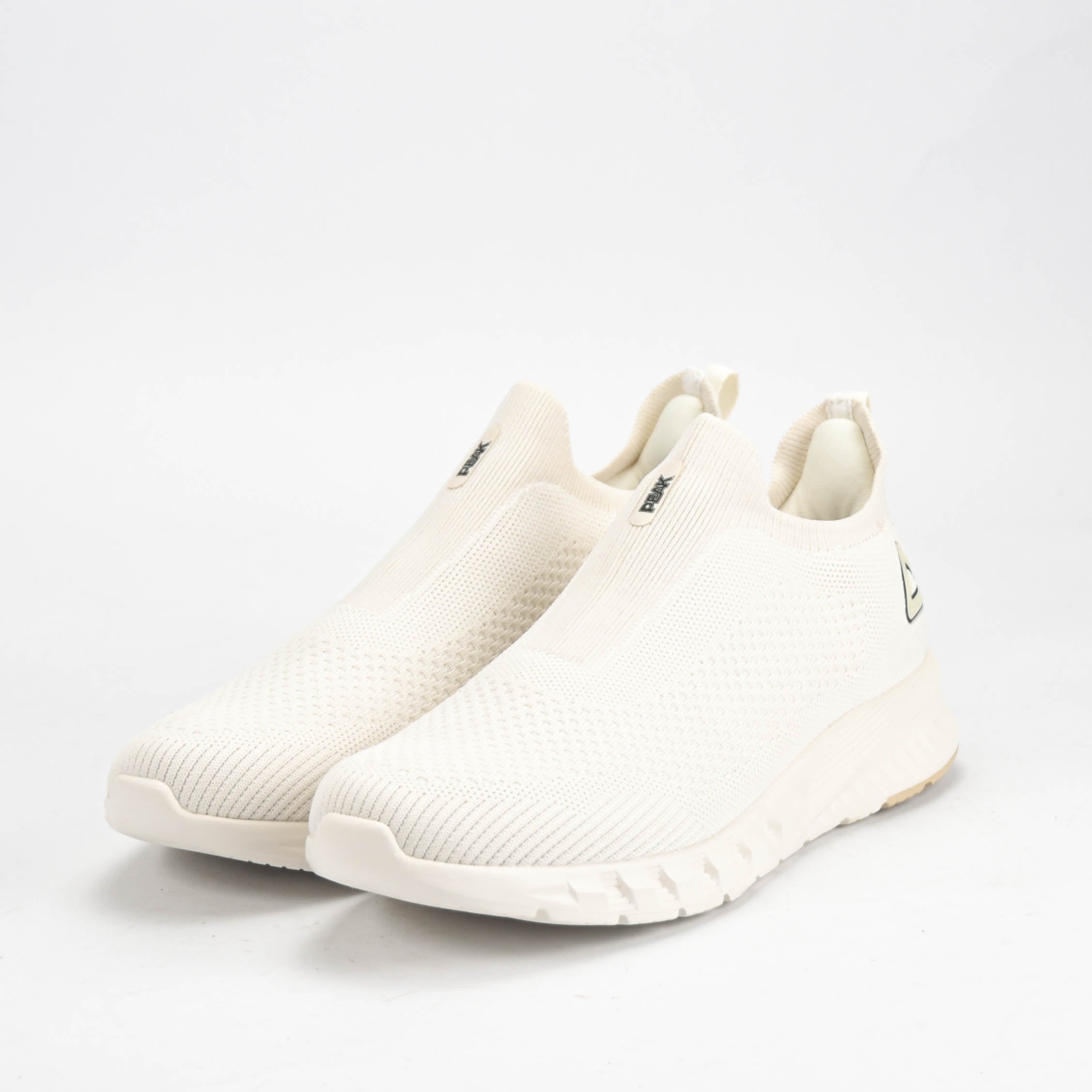 PEAK SHOES