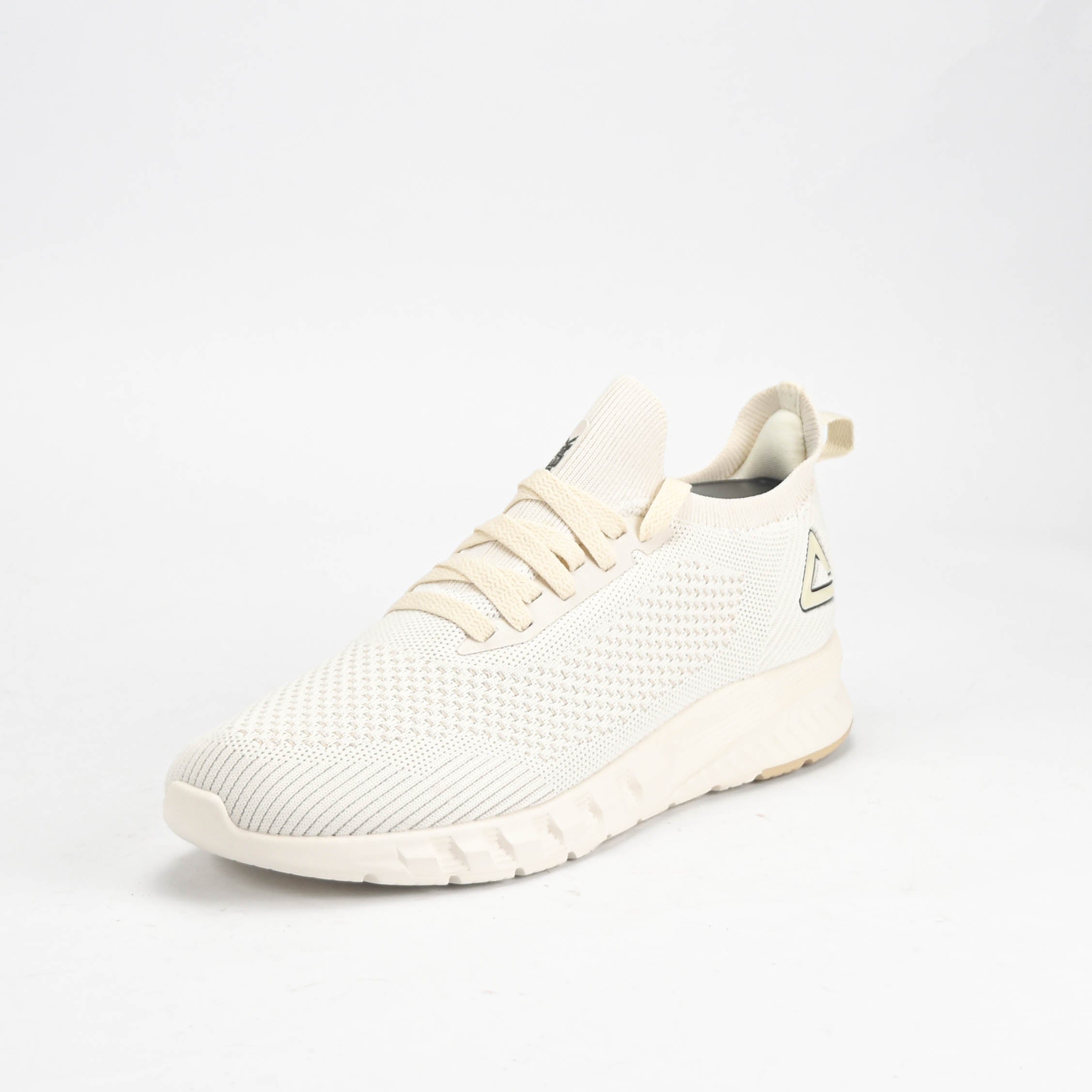 PEAK SHOES