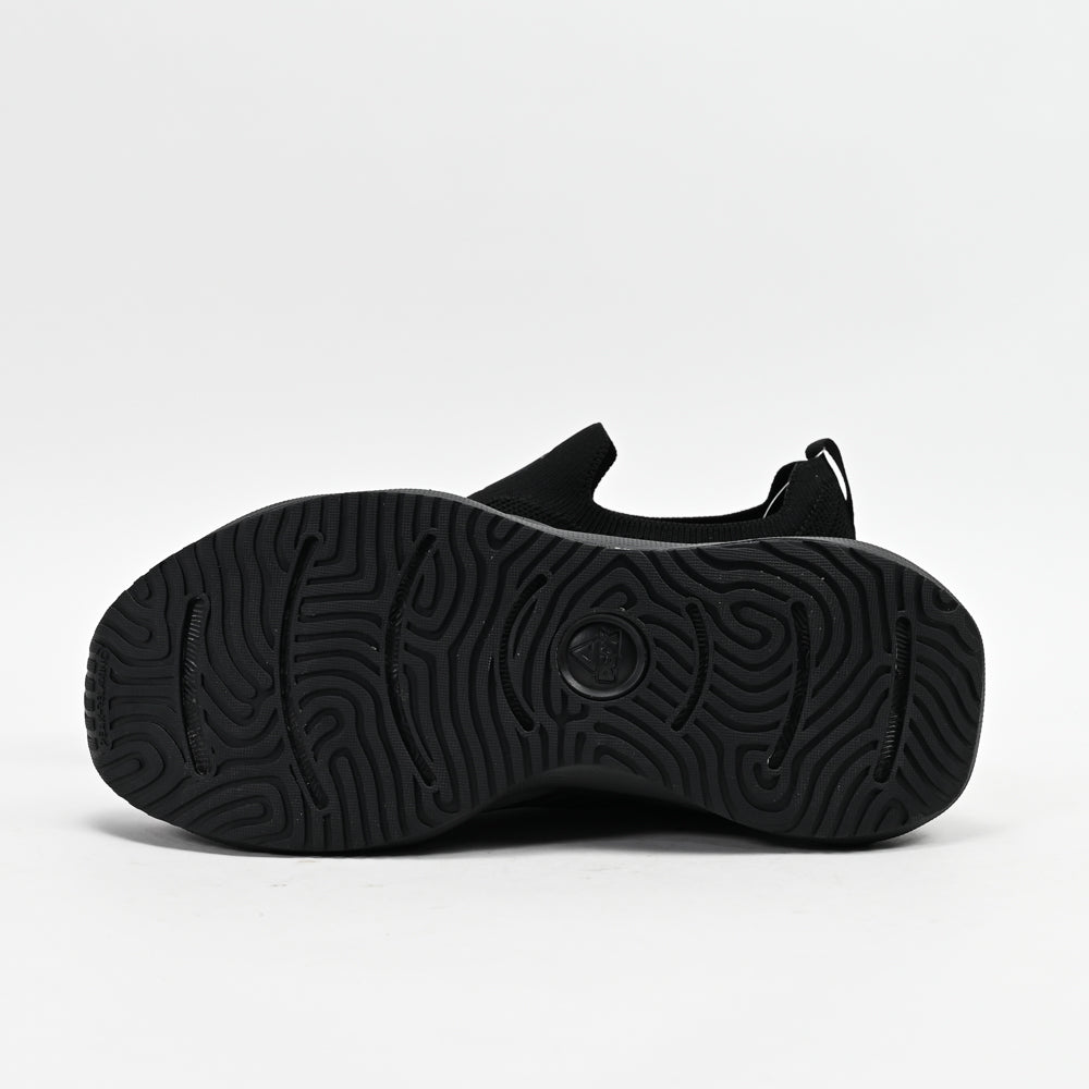 PEAK FOOTWEAR