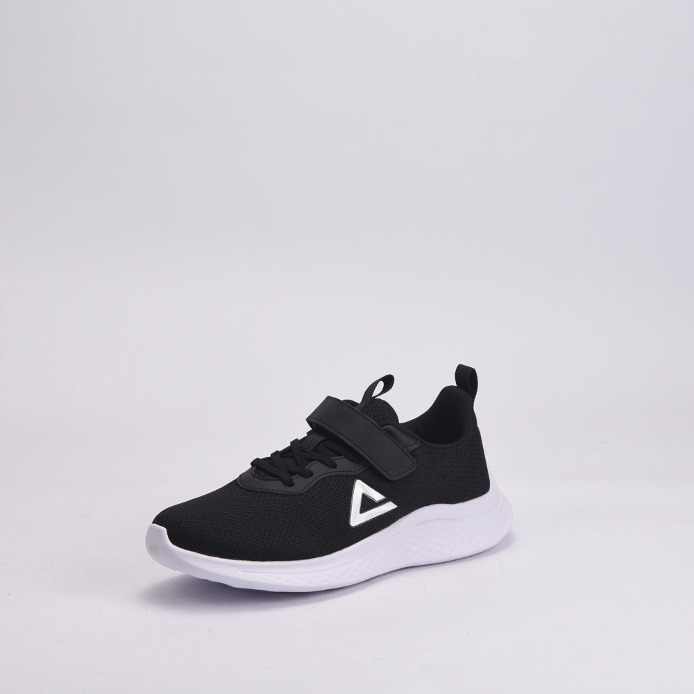 PEAK FOOTWEAR