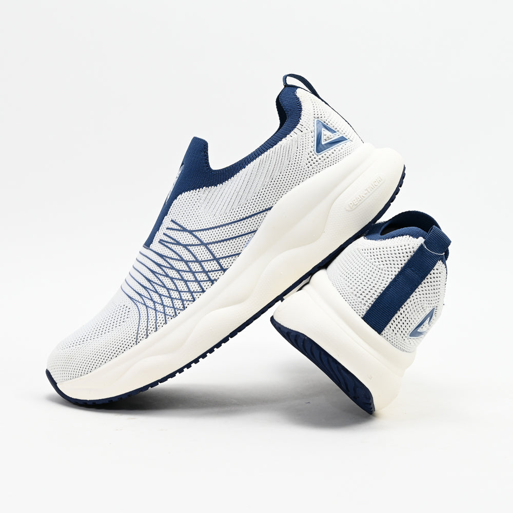 PEAK FOOTWEAR