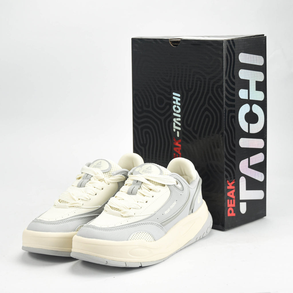 PEAK SHOES