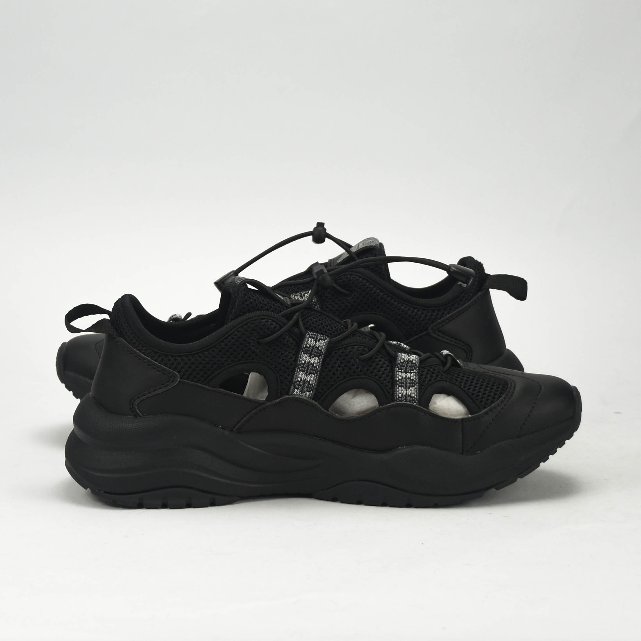PEAK SPORTS SHOES