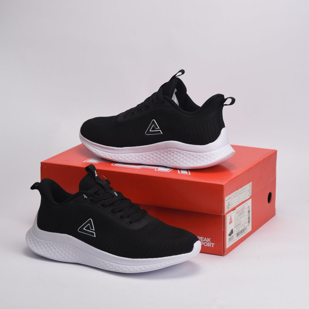 PEAK FOOTWEAR