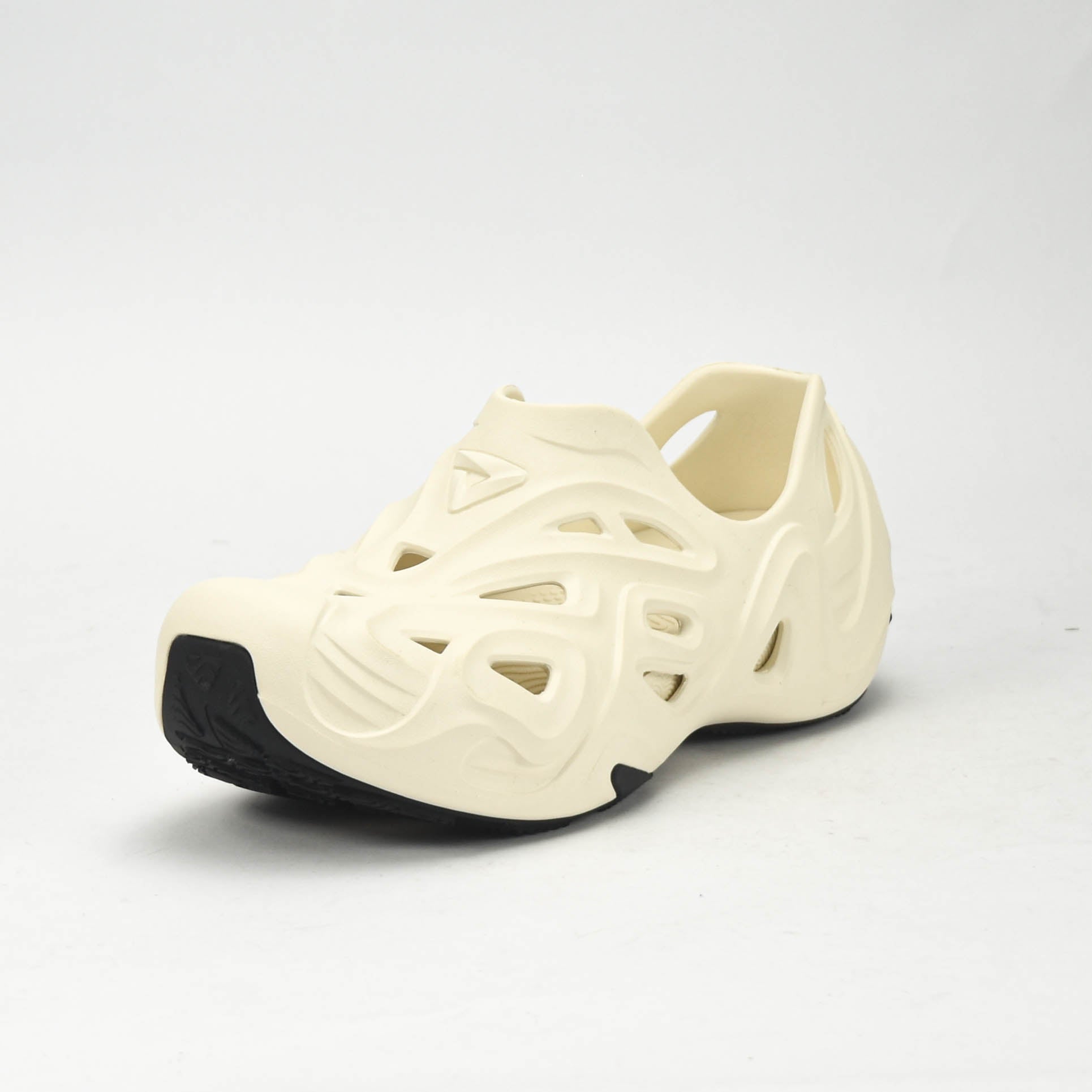 PEAK SANDALS