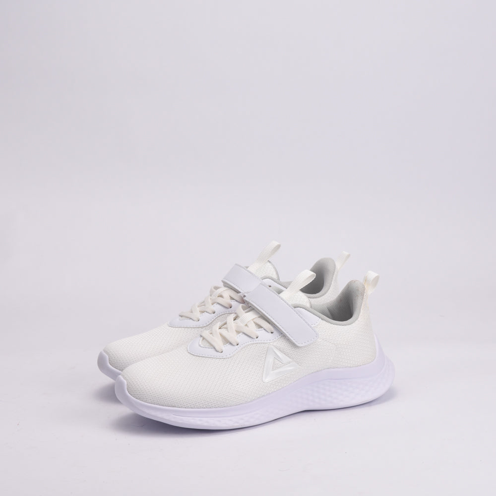 PEAK FOOTWEAR