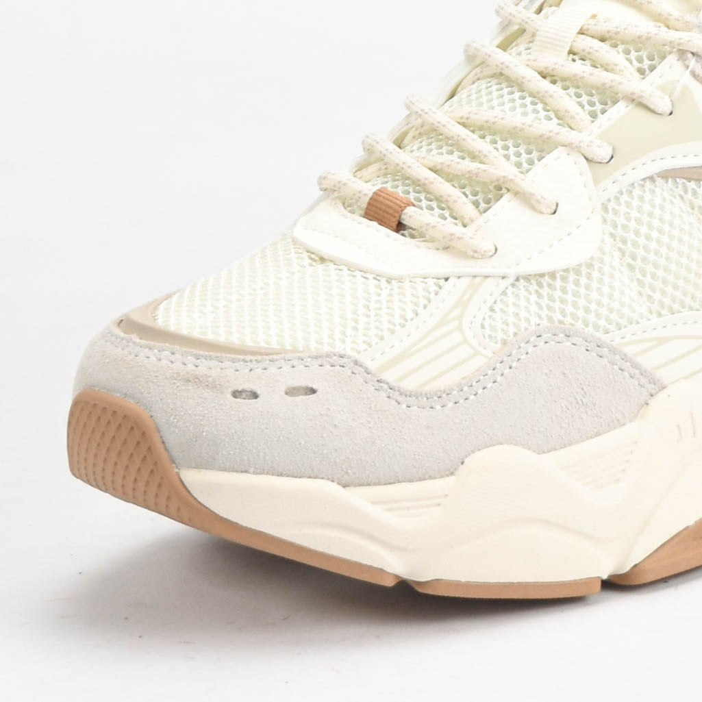PEAK SHOES