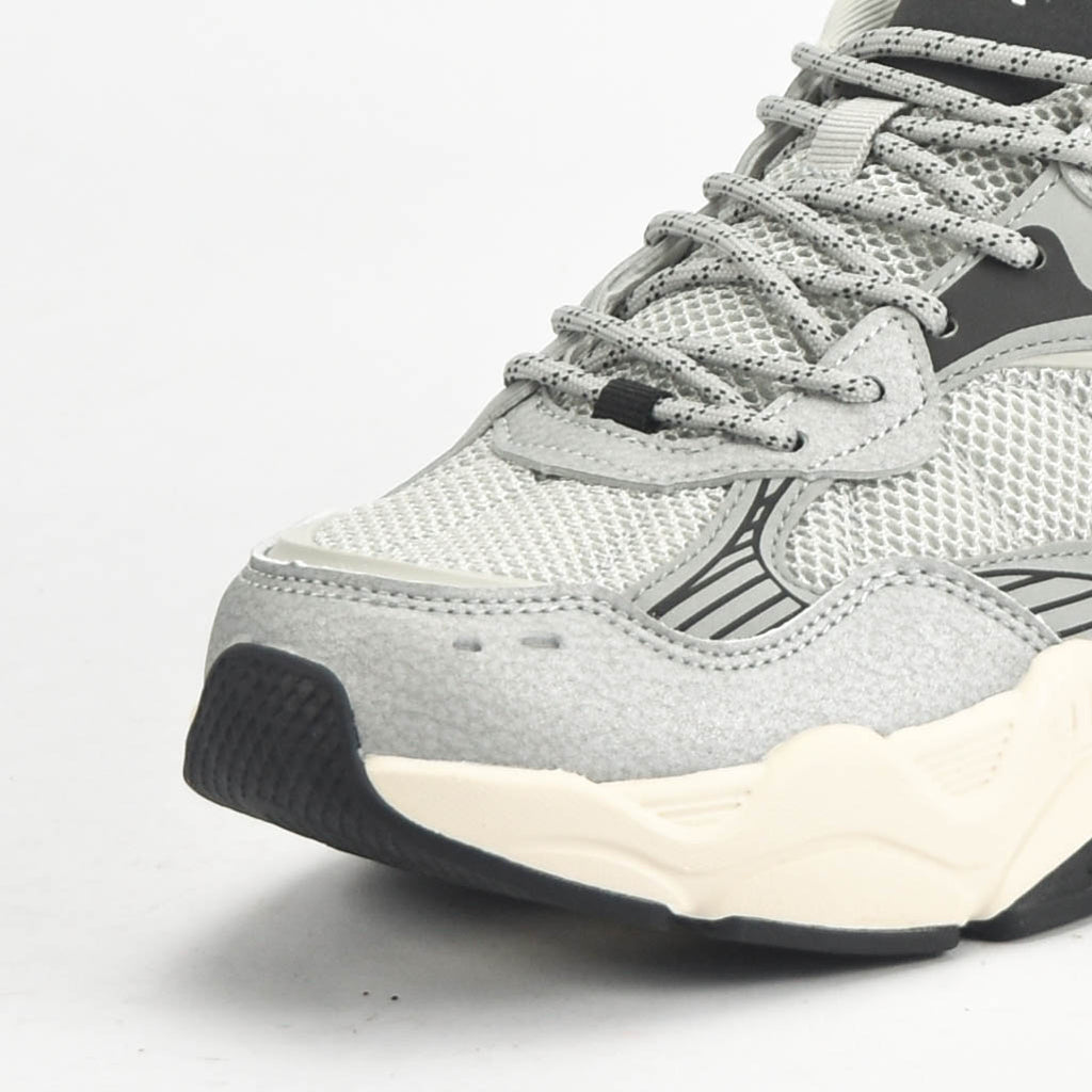 PEAK SHOES