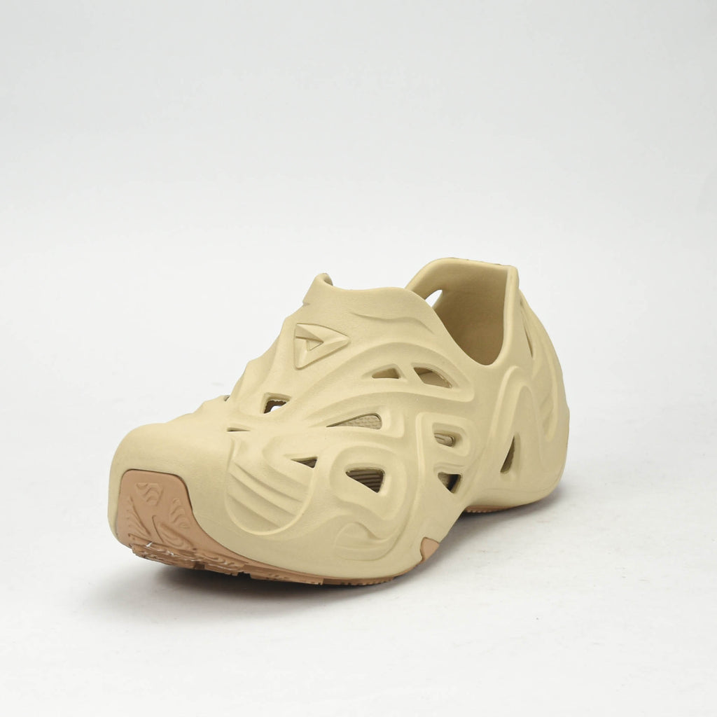 PEAK SANDALS