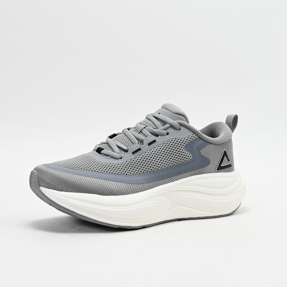 PEAK FOOTWEAR