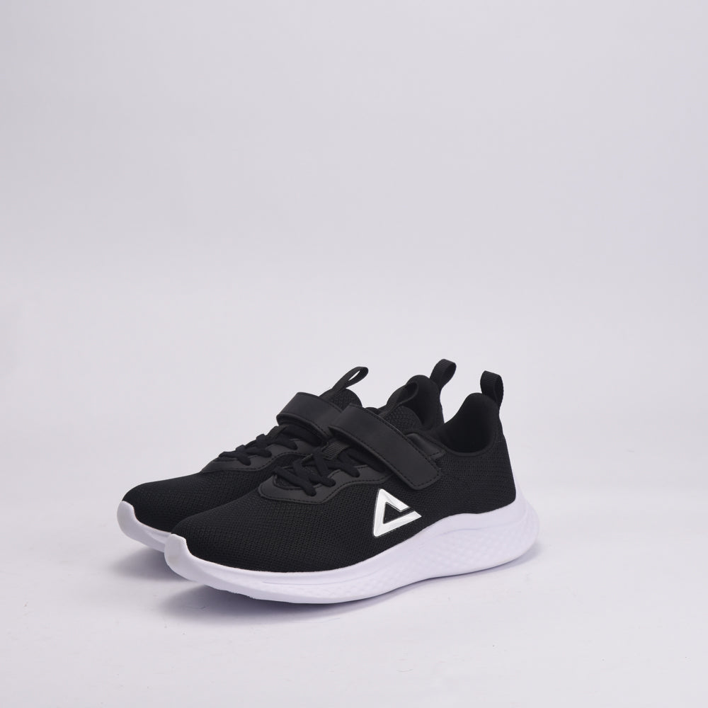 PEAK FOOTWEAR