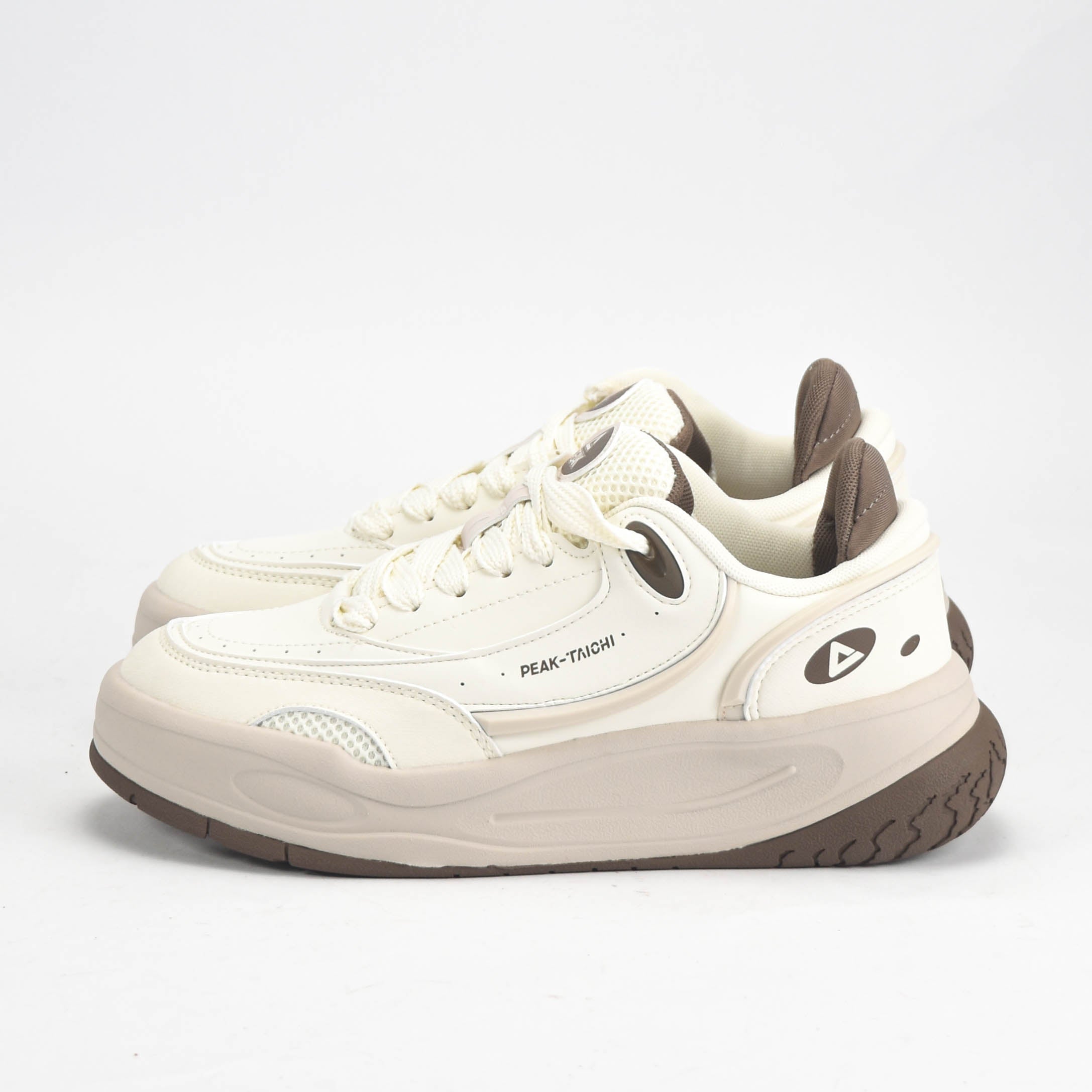 PEAK SHOES
