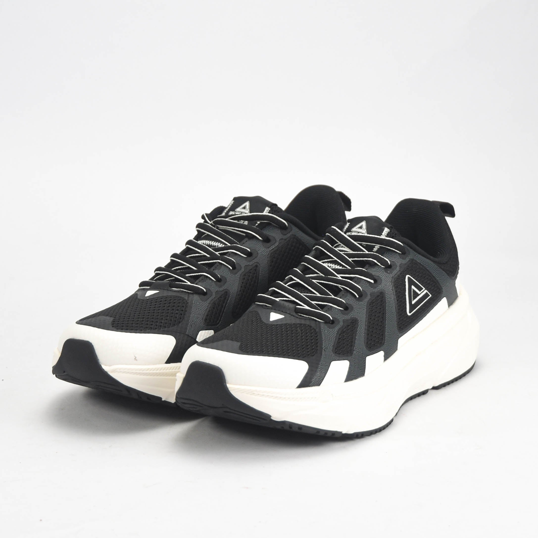PEAK SHOES