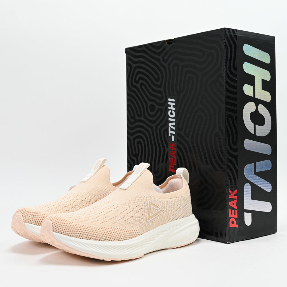 PEAK FOOTWEAR
