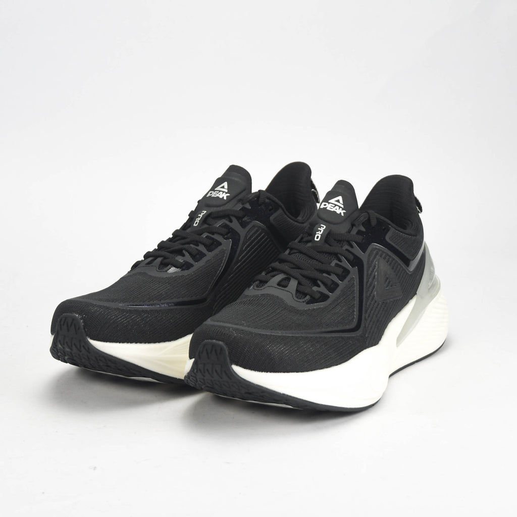 PEAK SHOES