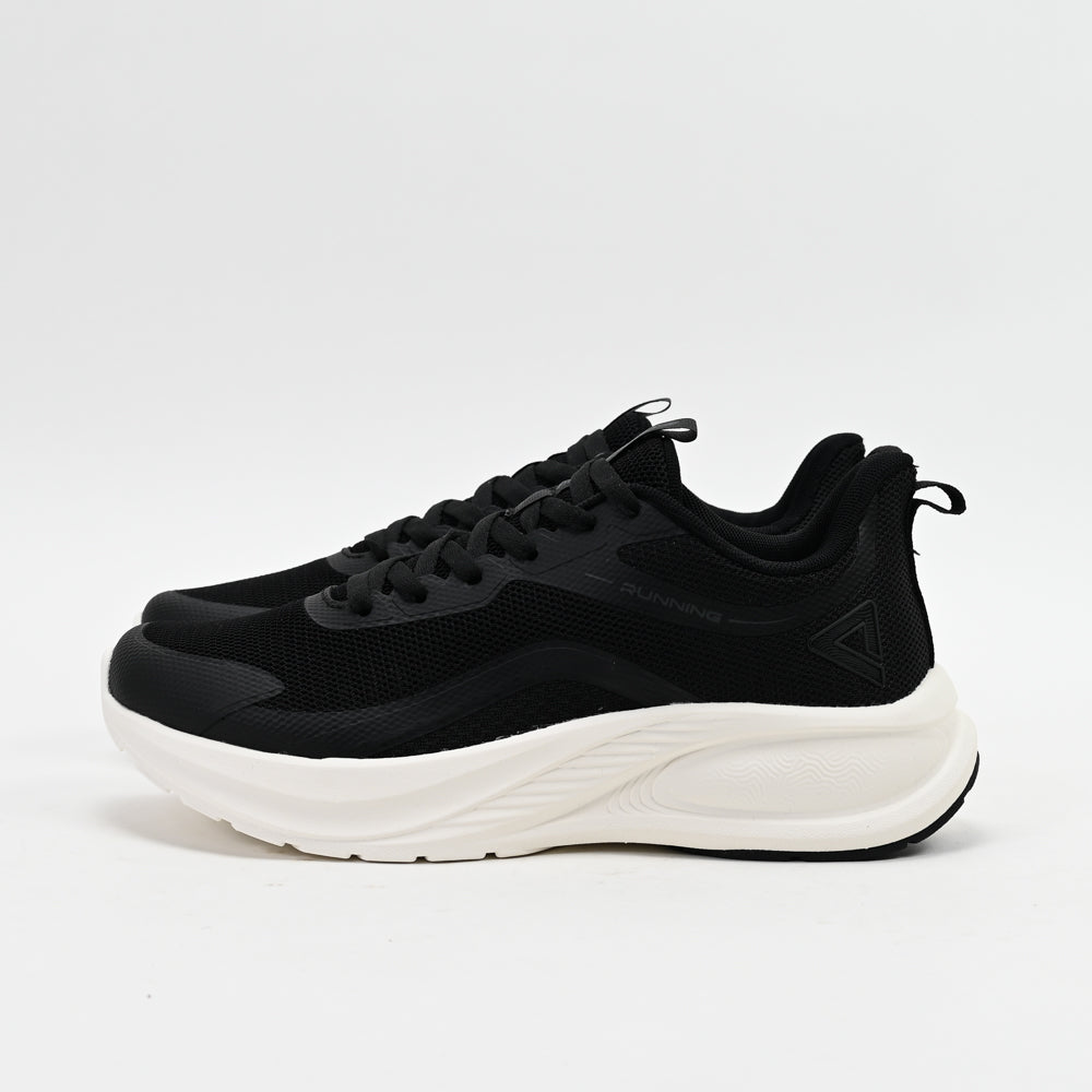 PEAK FOOTWEAR