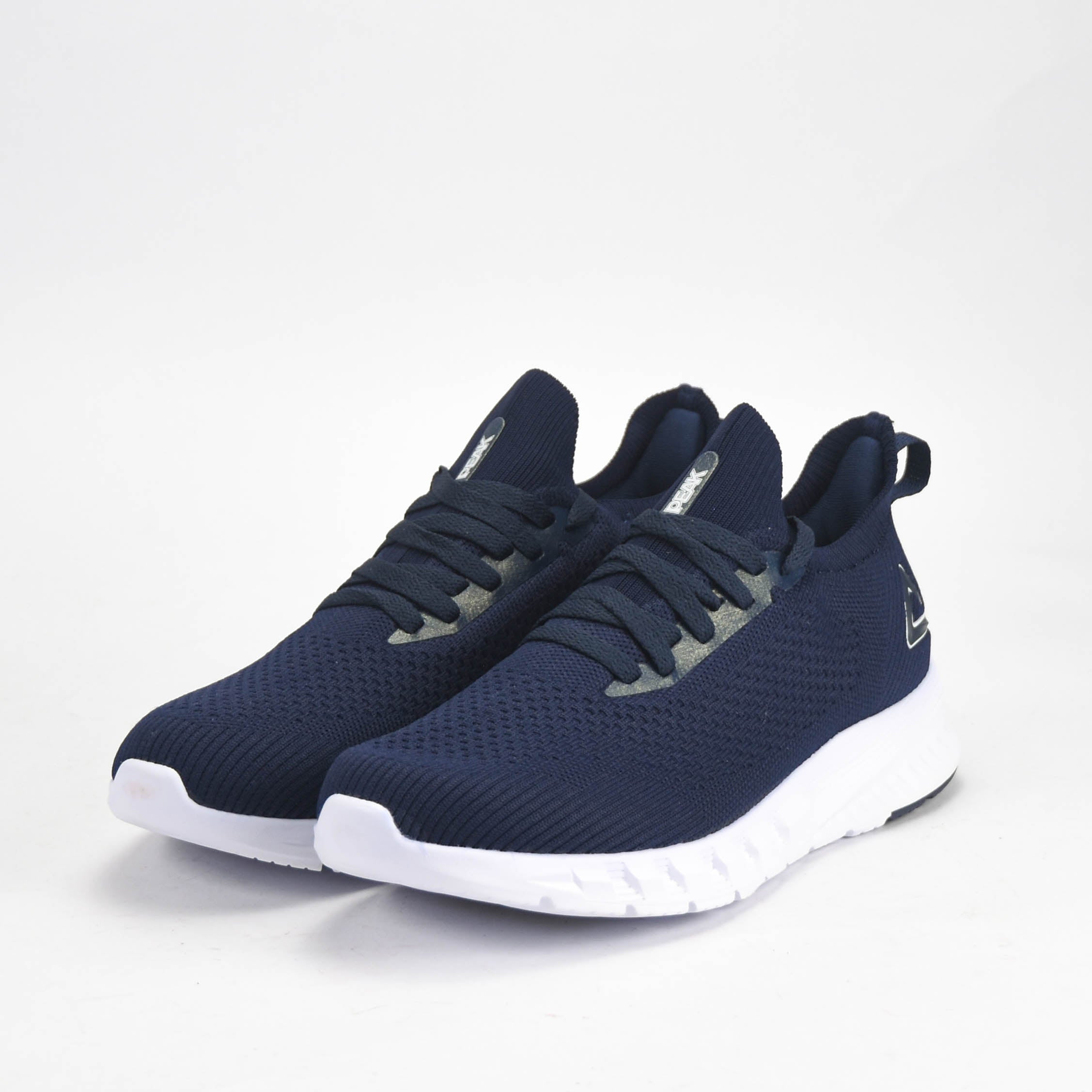 PEAK SHOES