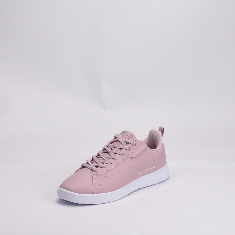 PEAK FOOTWEAR