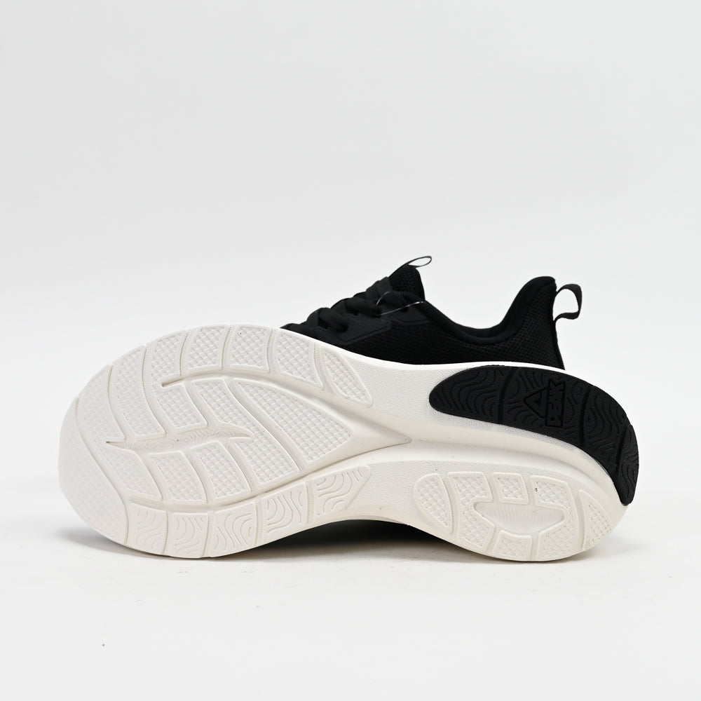 PEAK FOOTWEAR