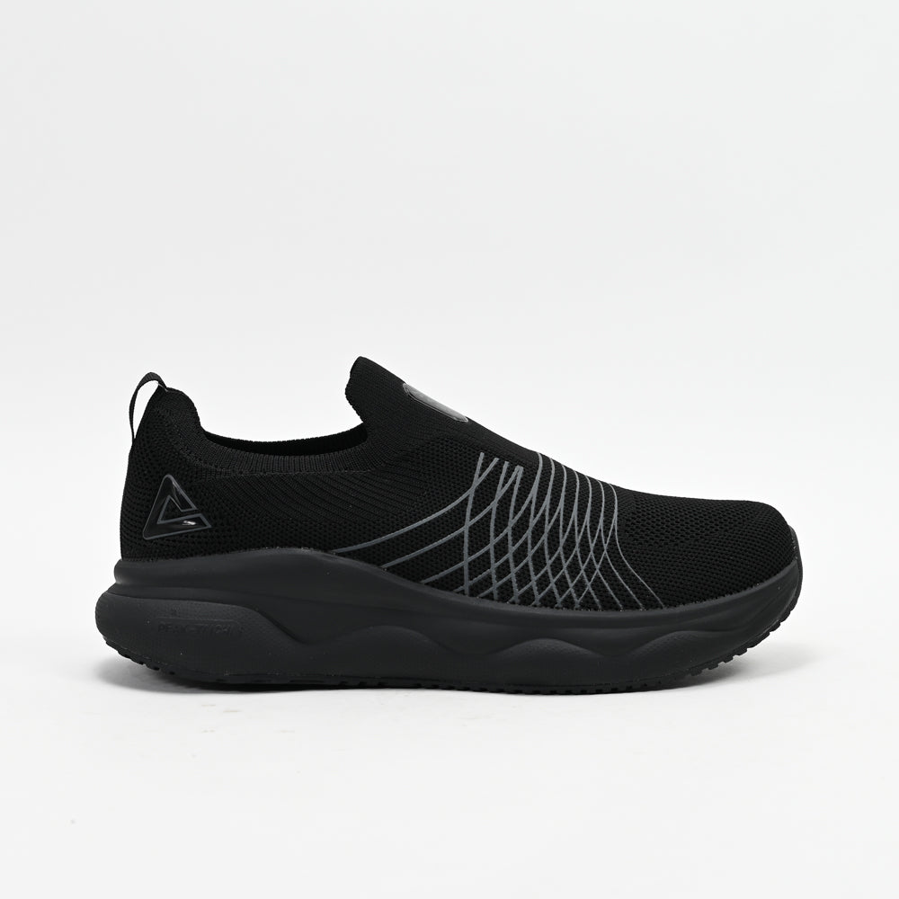 PEAK FOOTWEAR