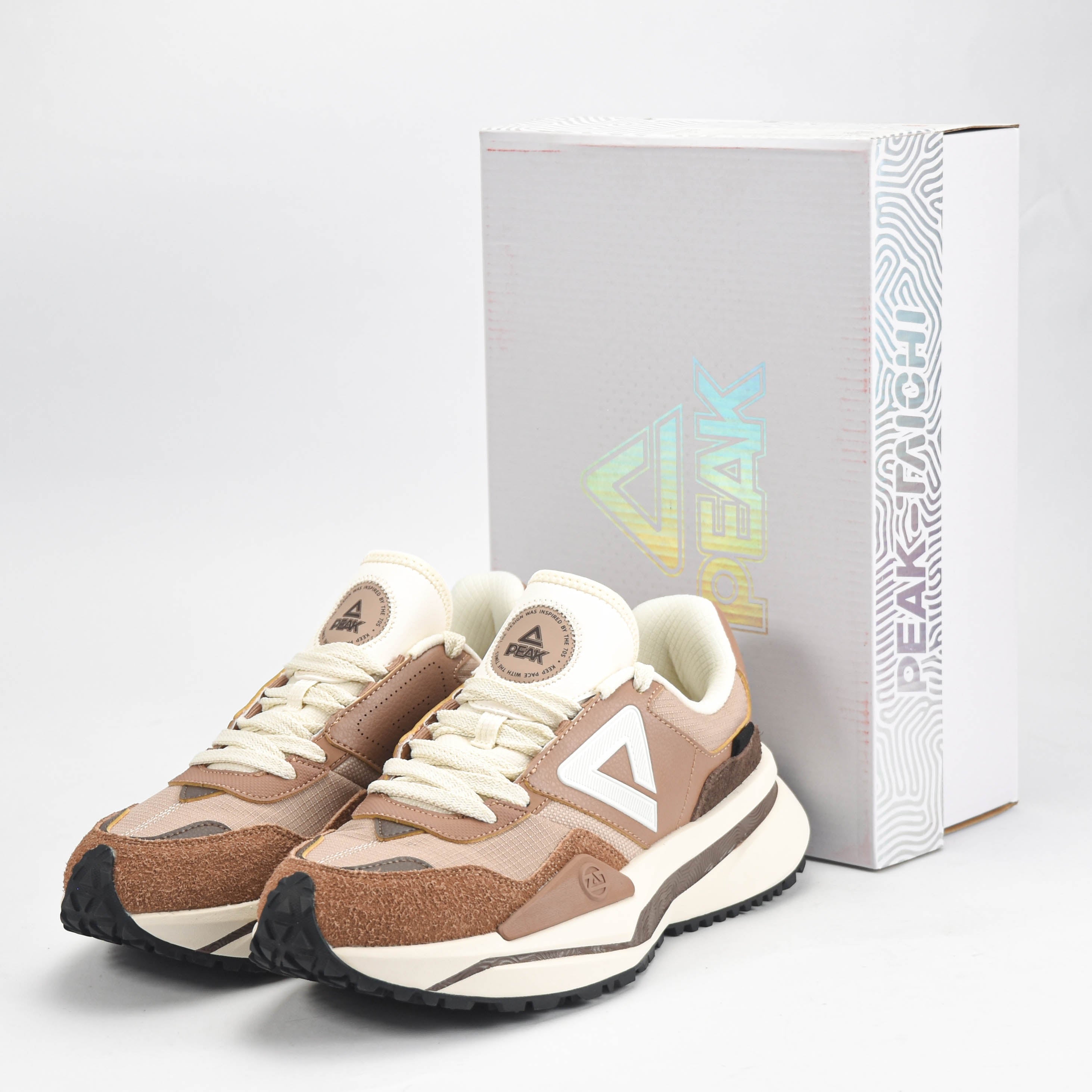 PEAK SHOES