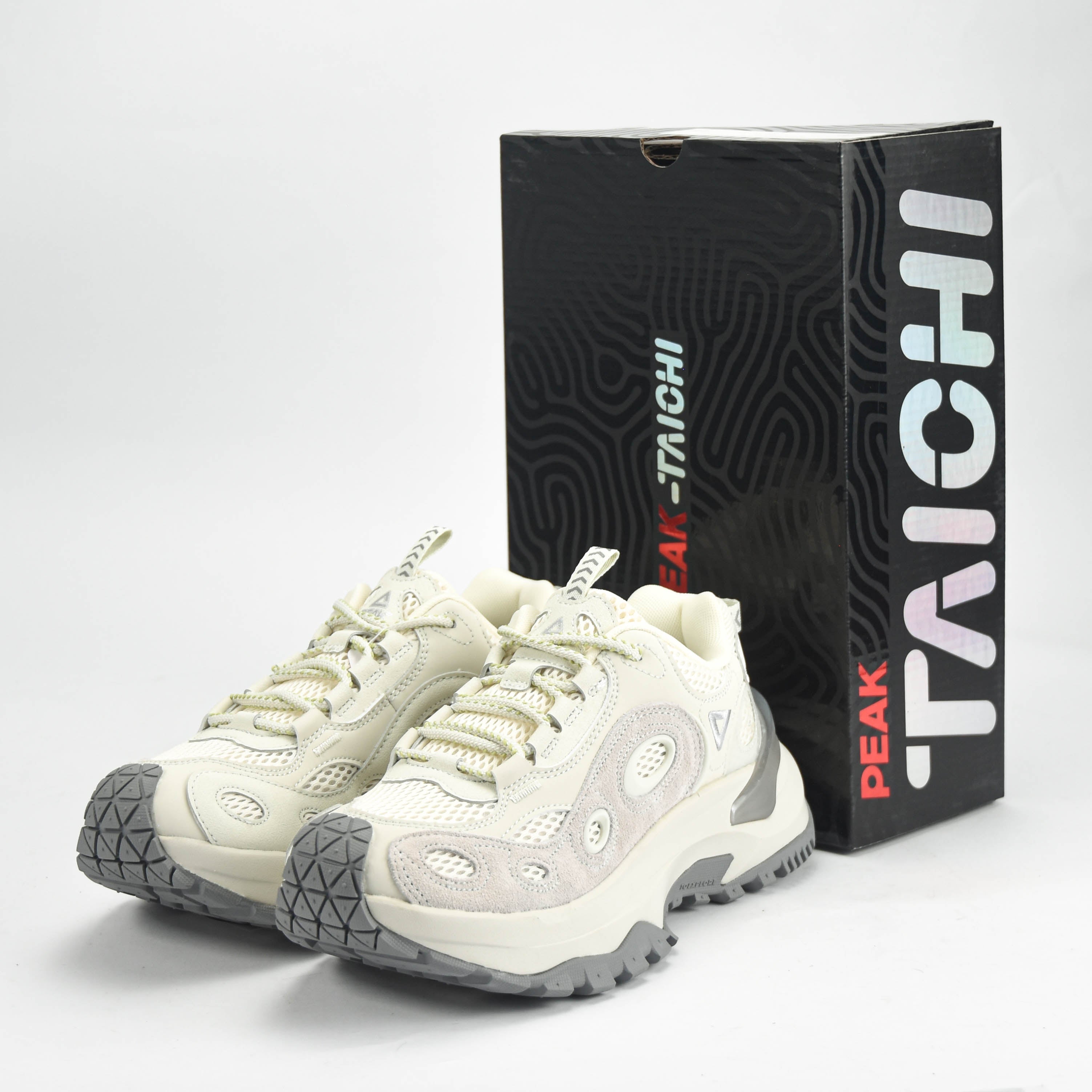 PEAK SHOES