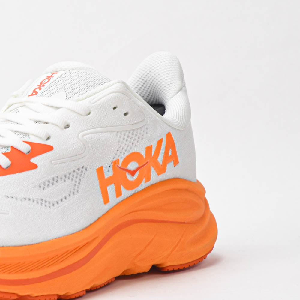 HOKA Clifton 10 Running Shoes