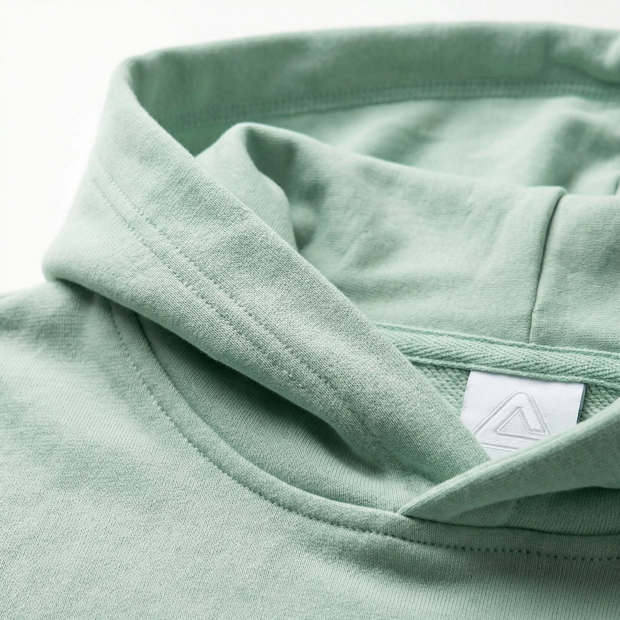 PEAK HOODIE SWEATER