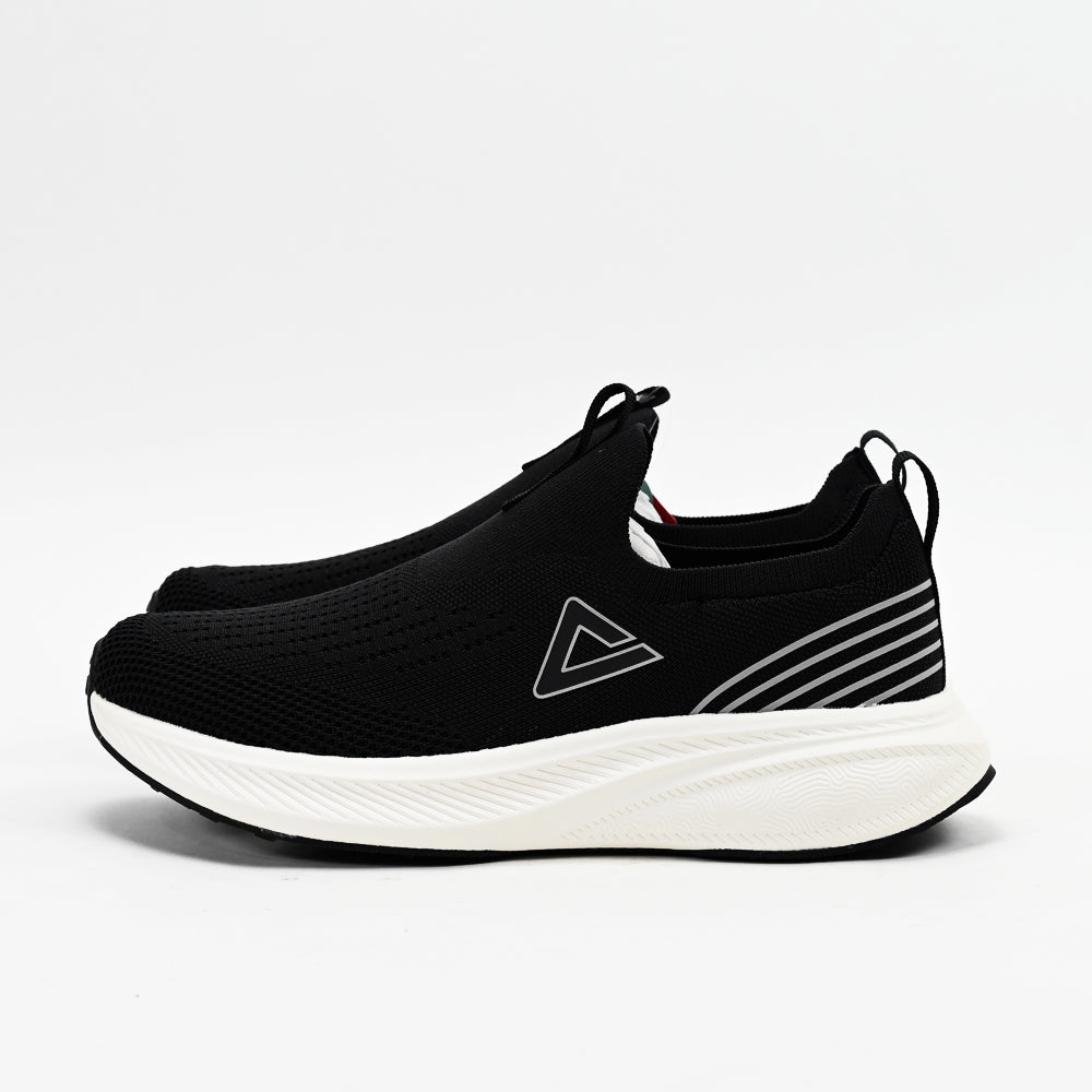 PEAK FOOTWEAR
